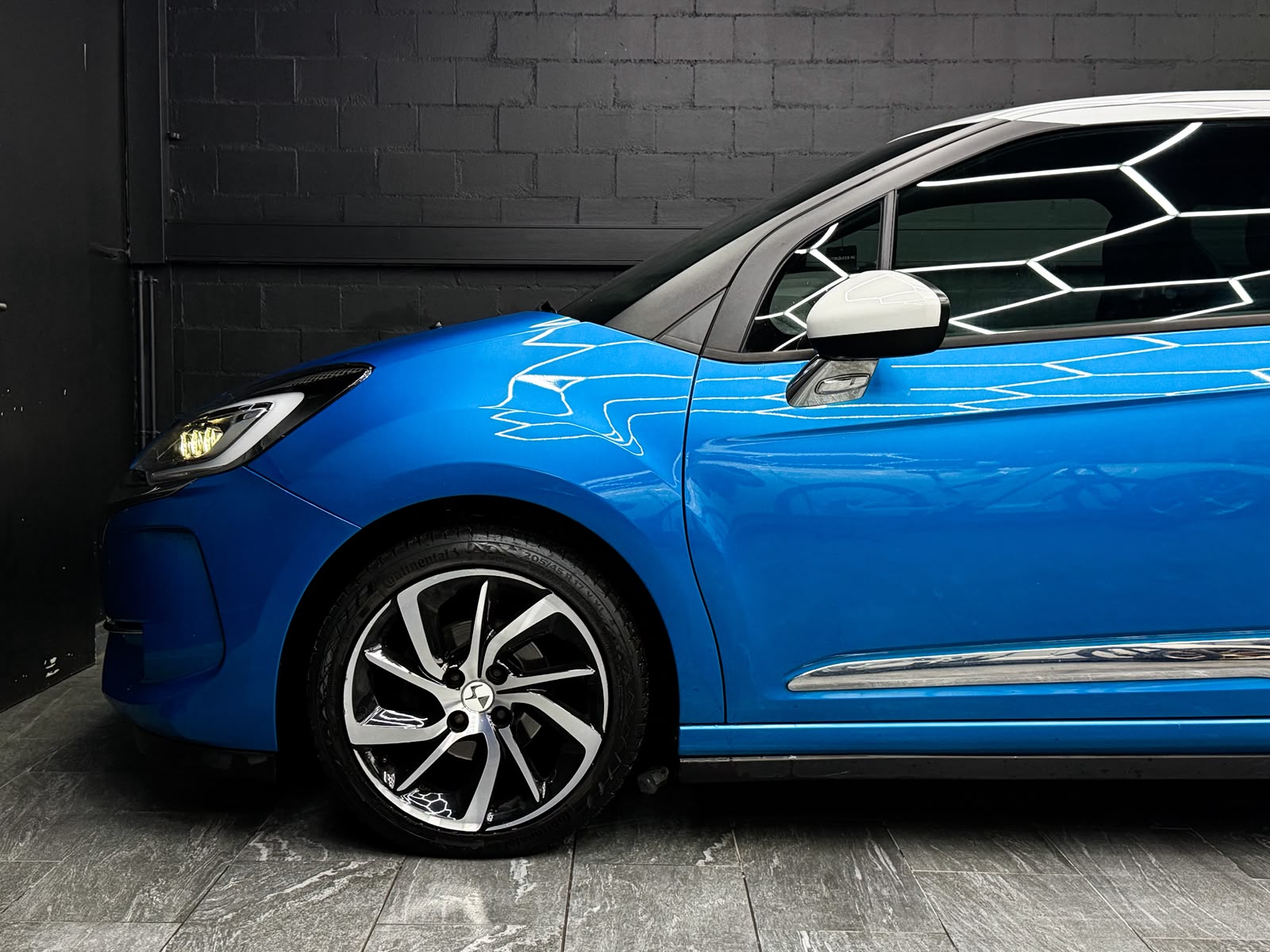 DS AUTOMOBILES DS 3 1.2 PureTech Faubourg Addict-image-5