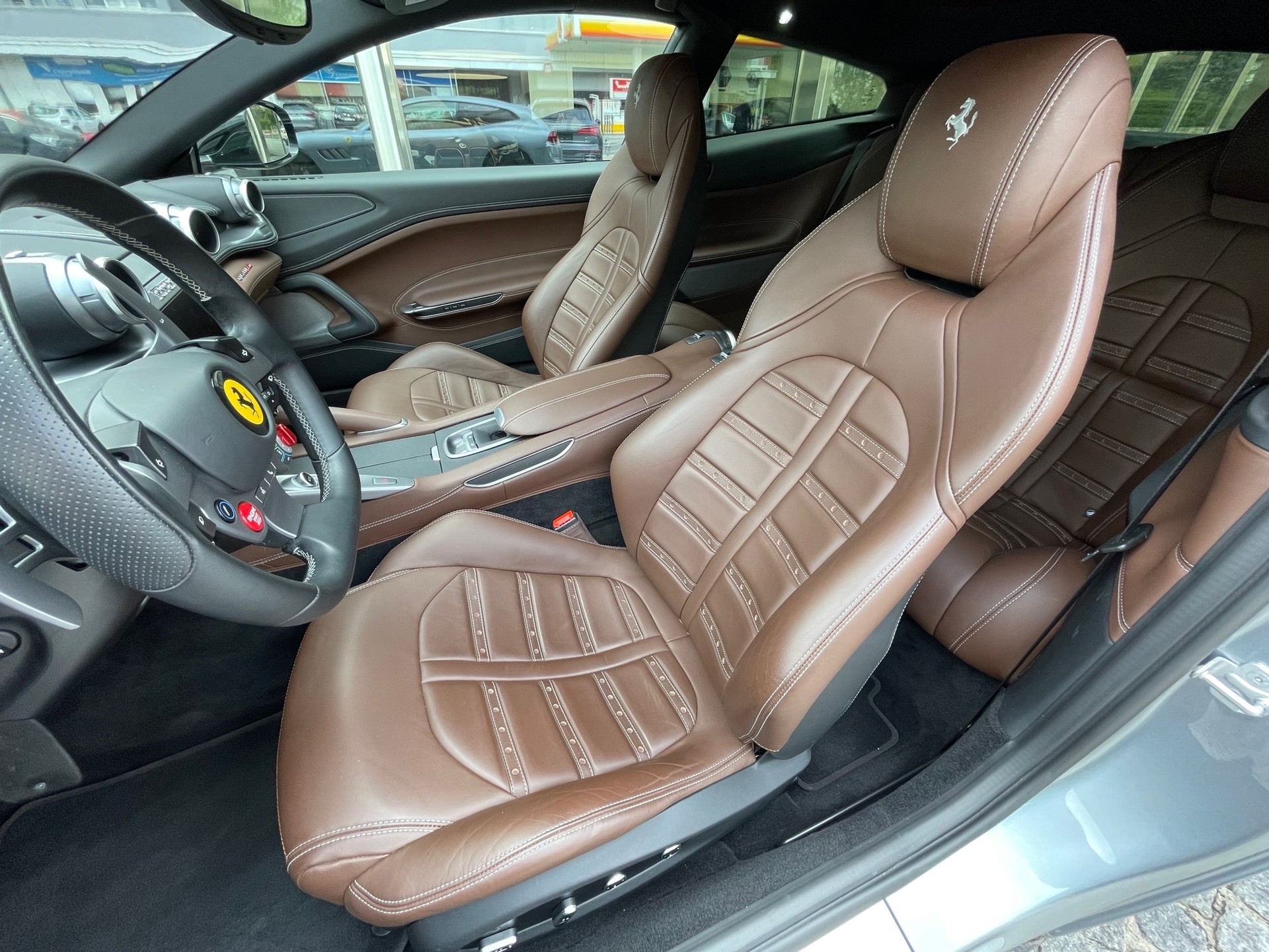 FERRARI GTC 4 Lusso-image-10