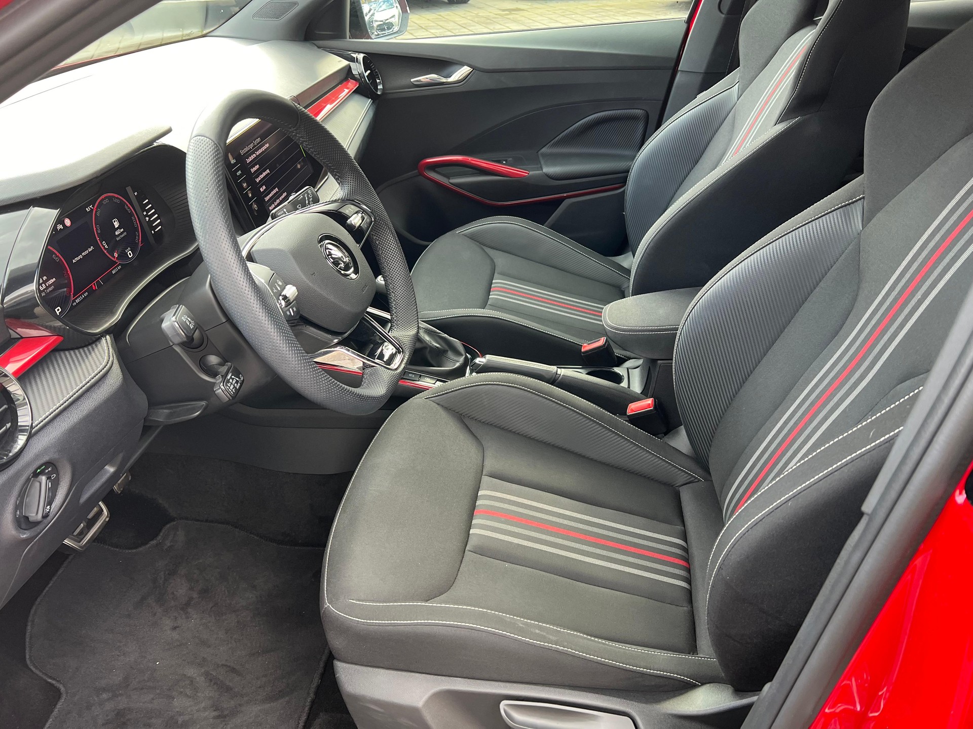 SKODA Fabia 1.5 TSI Monte Carlo DSG-image-8
