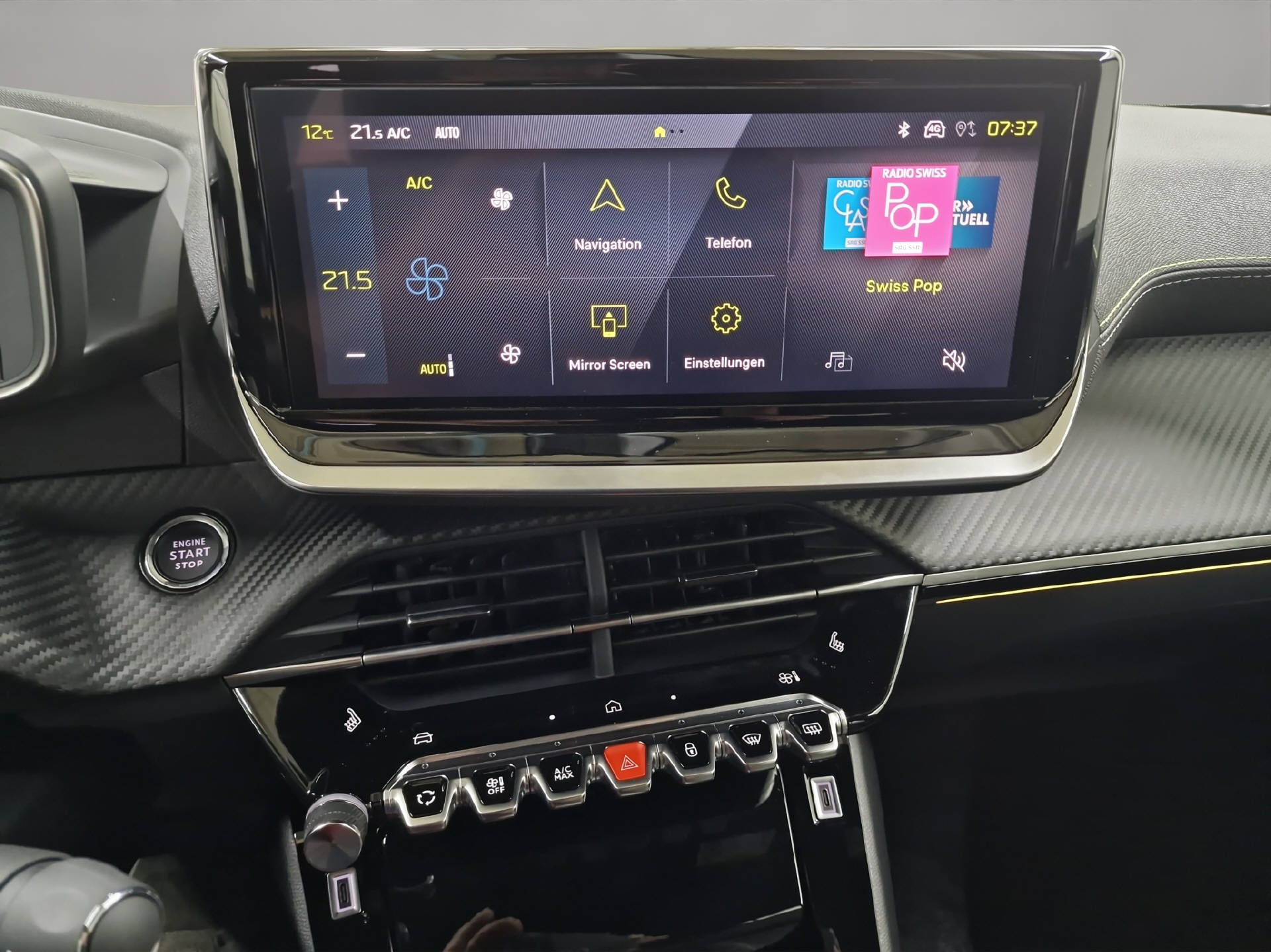 PEUGEOT E-2008 GT-image-13