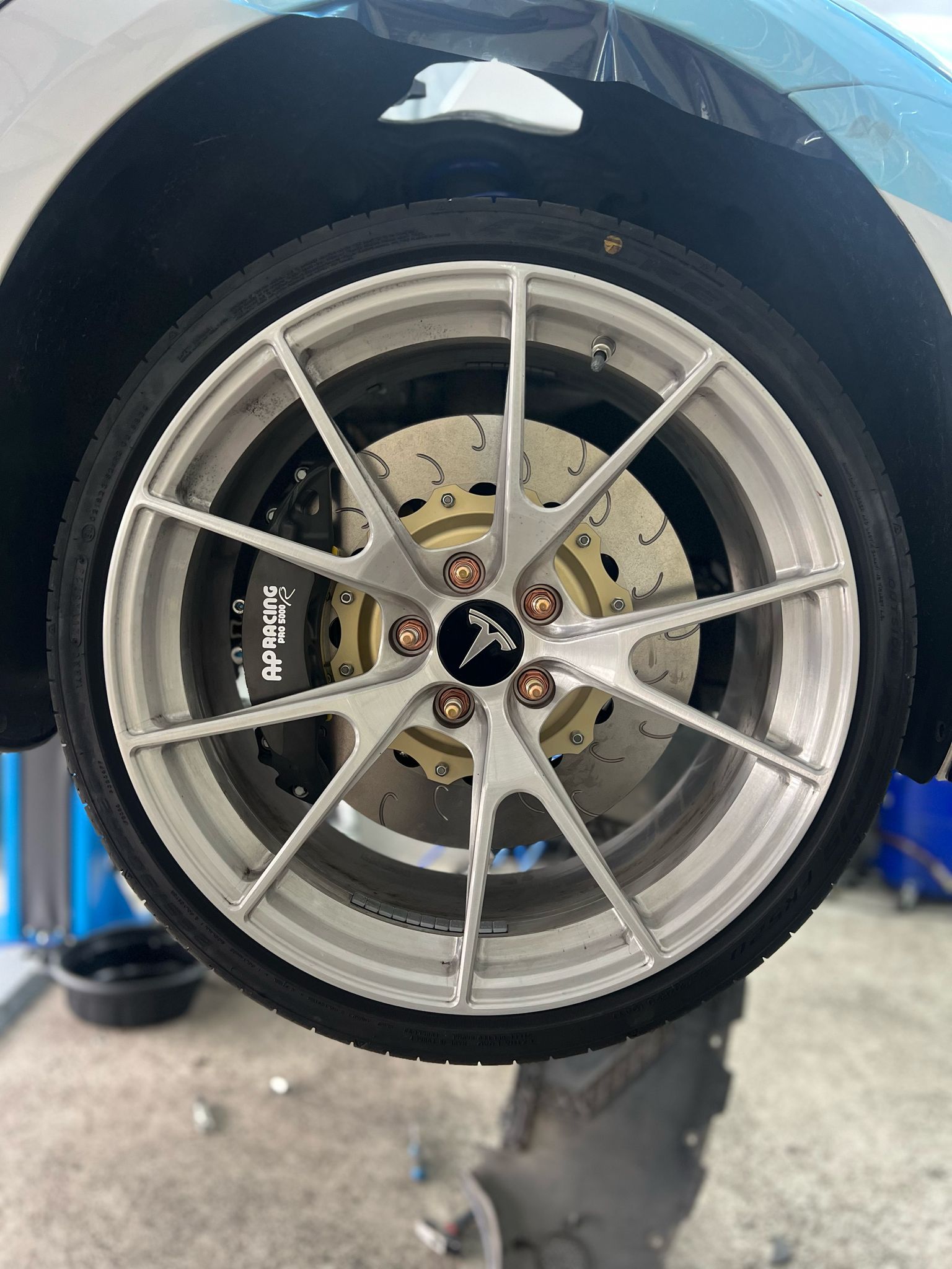 TESLA Model 3 Performance Dual Motor AWD-image-8
