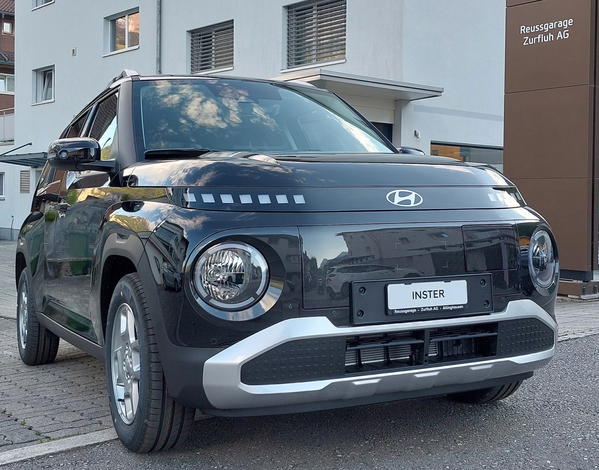 HYUNDAI Inster Amplia 49kWh-image-1