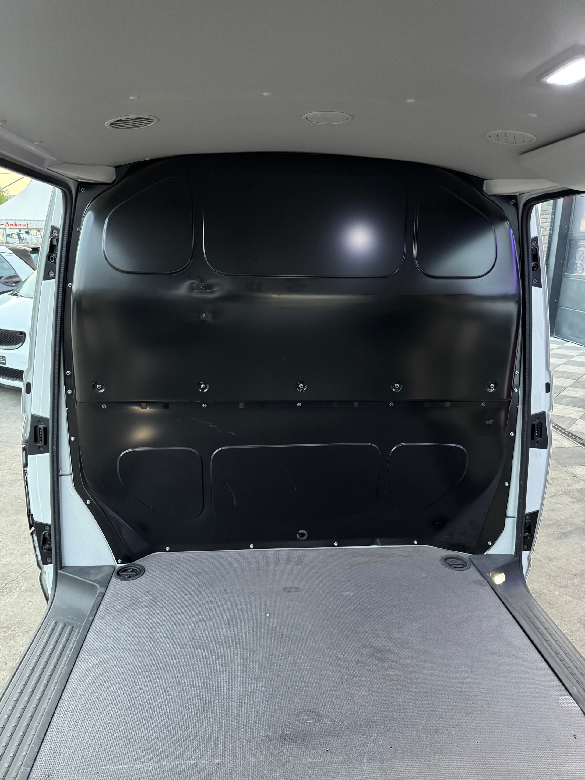 VW T6.1 2.0 TDI DSG Camper Umbau Möglich-image-12