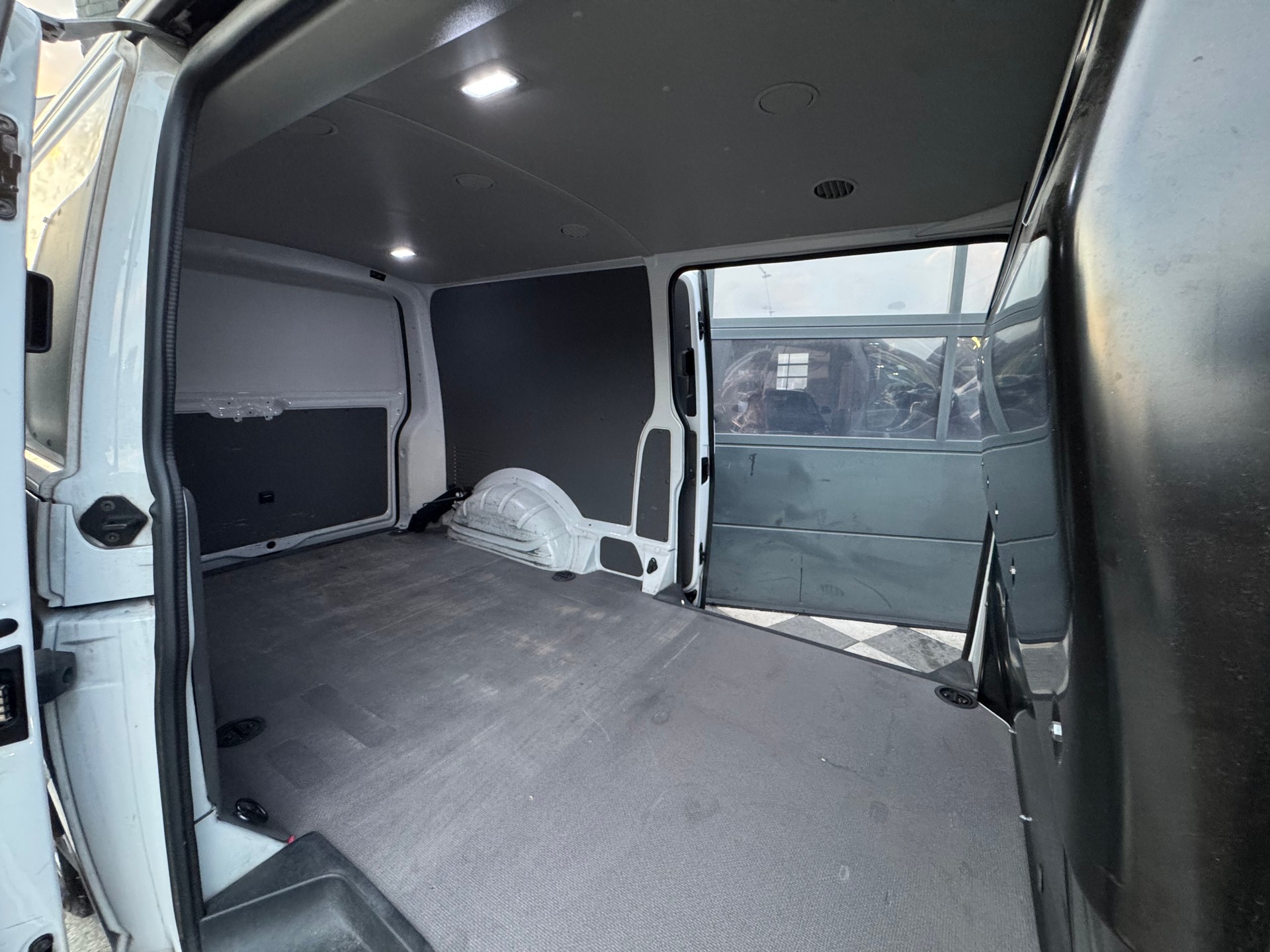 VW T6.1 2.0 TDI DSG Camper Umbau Möglich-showroom-element-3