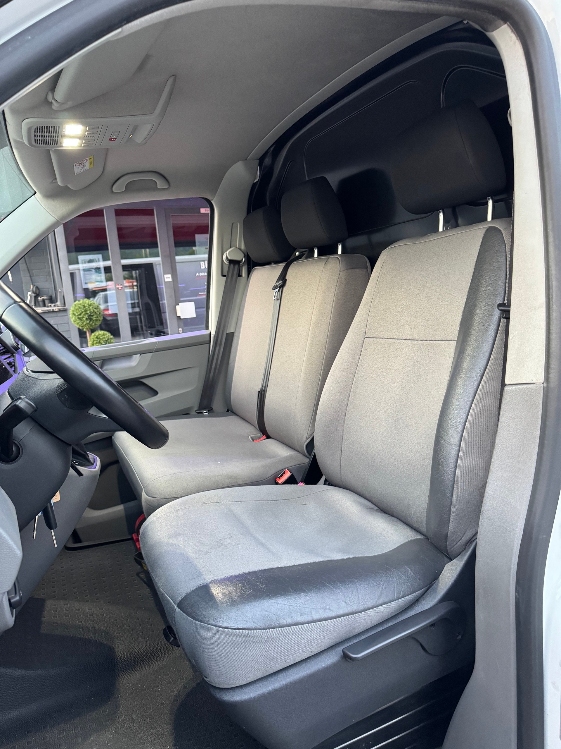 VW T6.1 2.0 TDI DSG Camper Umbau Möglich-image-15
