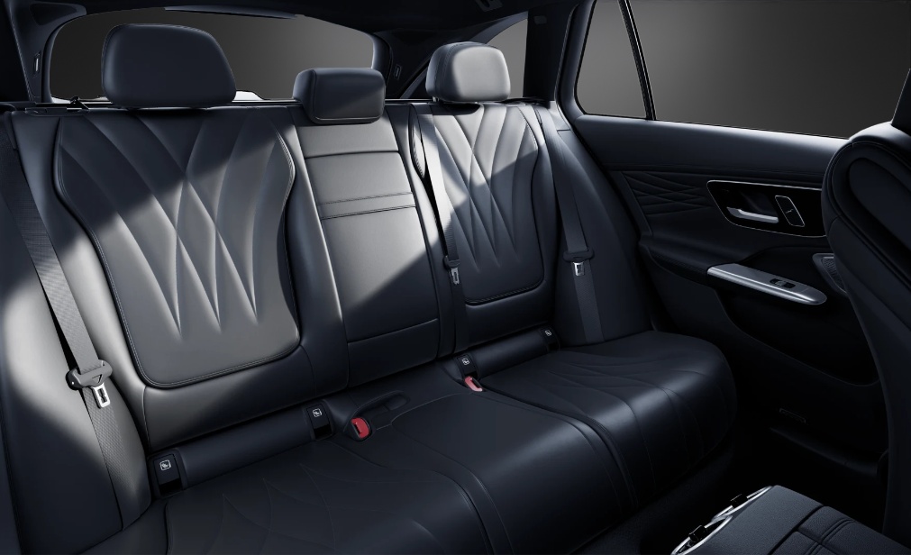 MERCEDES-BENZ C 220 d T 4 Matic-image-6