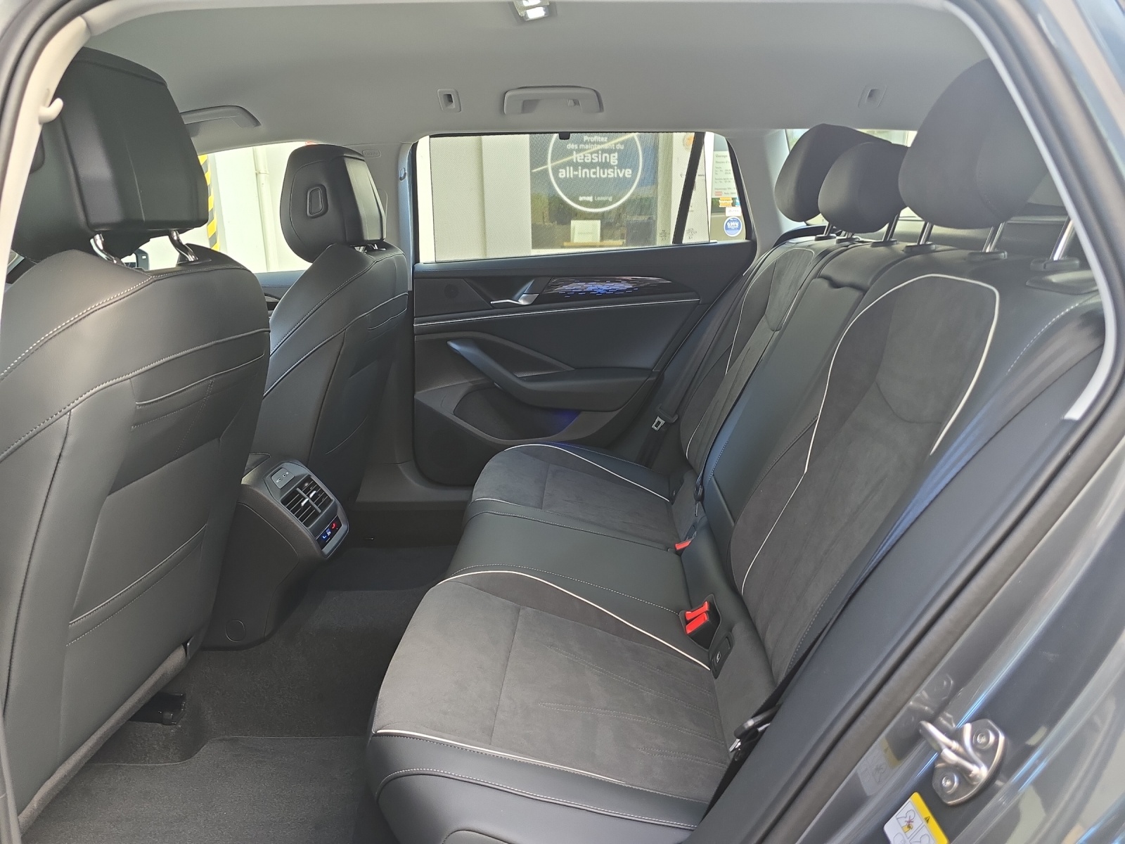 VW Passat Variant 1.5 TSI evo2 Plug-In- Hybrid Elegance DSG-image-5