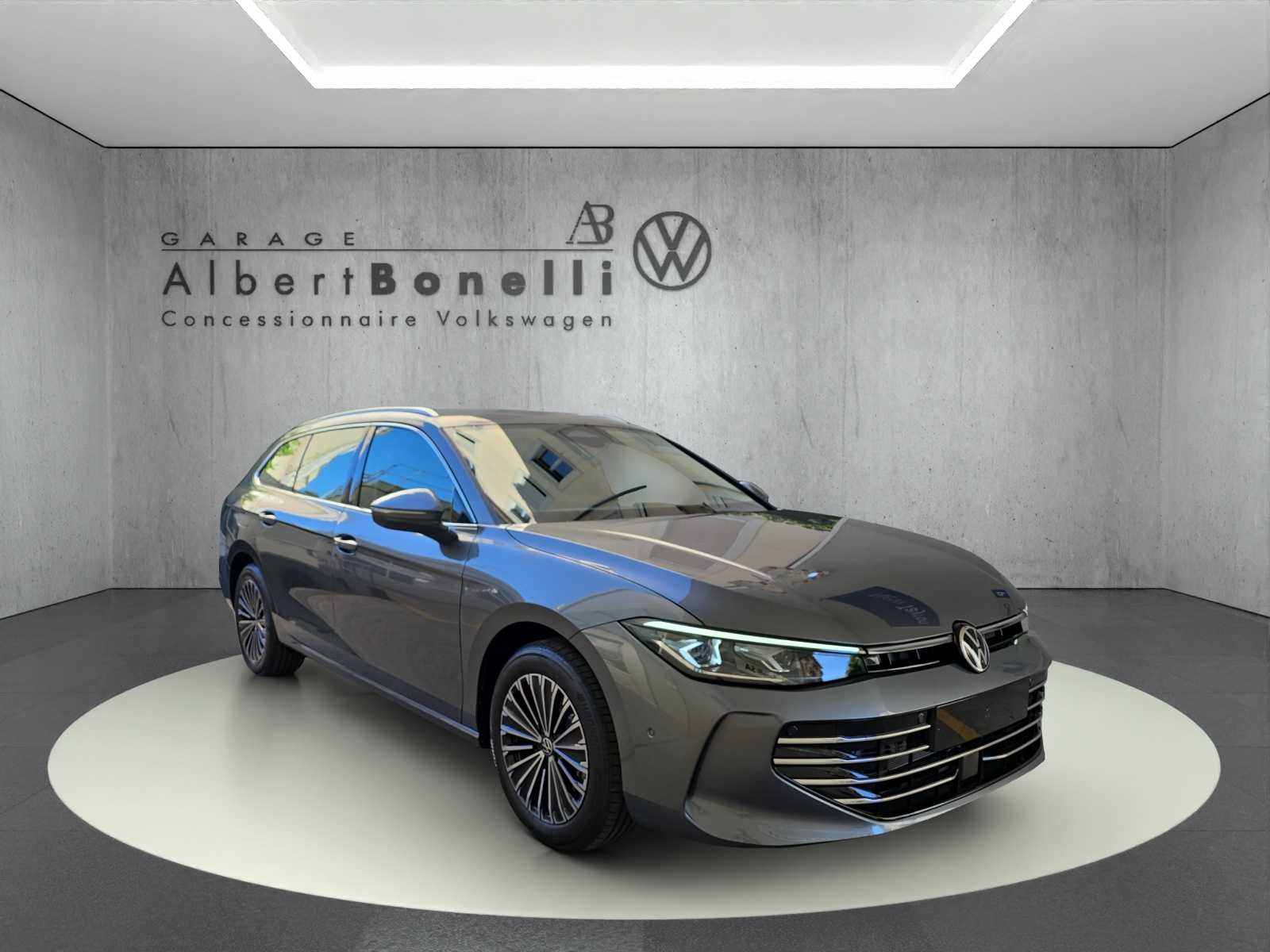 VW Passat Variant 1.5 TSI evo2 Plug-In- Hybrid Elegance DSG-image-3