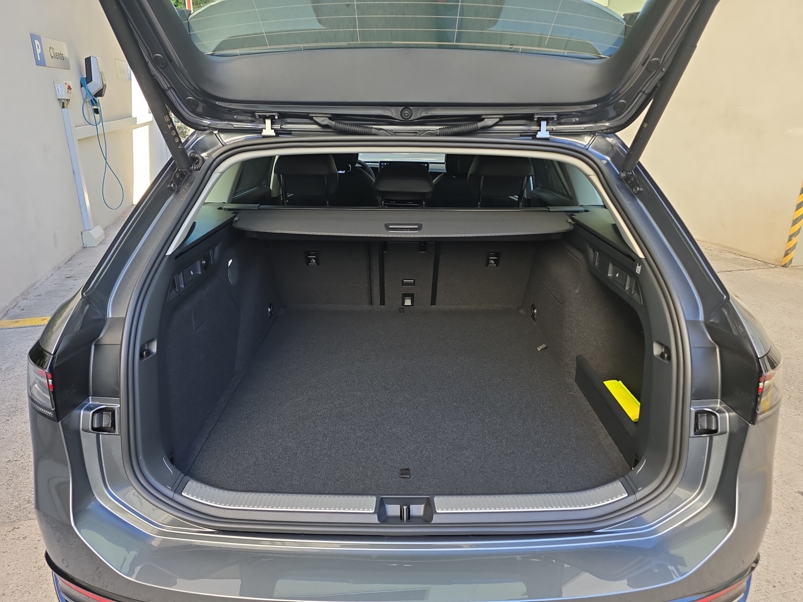 VW Passat Variant 1.5 TSI evo2 Plug-In- Hybrid Elegance DSG-image-8