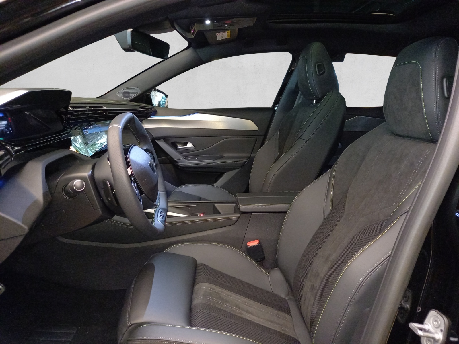PEUGEOT 308 SW 1.6 PHEV 180 GT-image-8