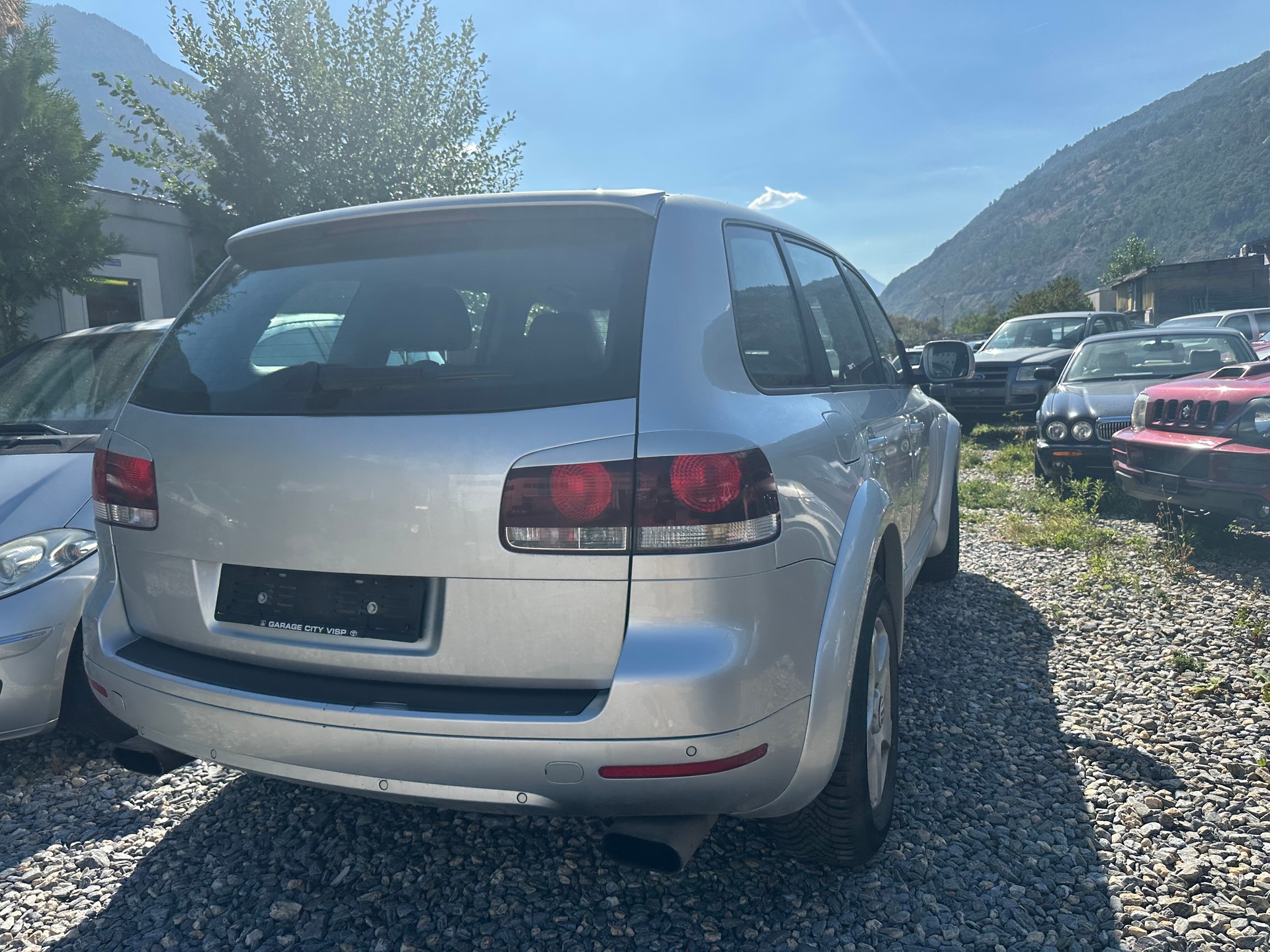 VW Touareg 3.6 V6 FSI Automatic-image-4