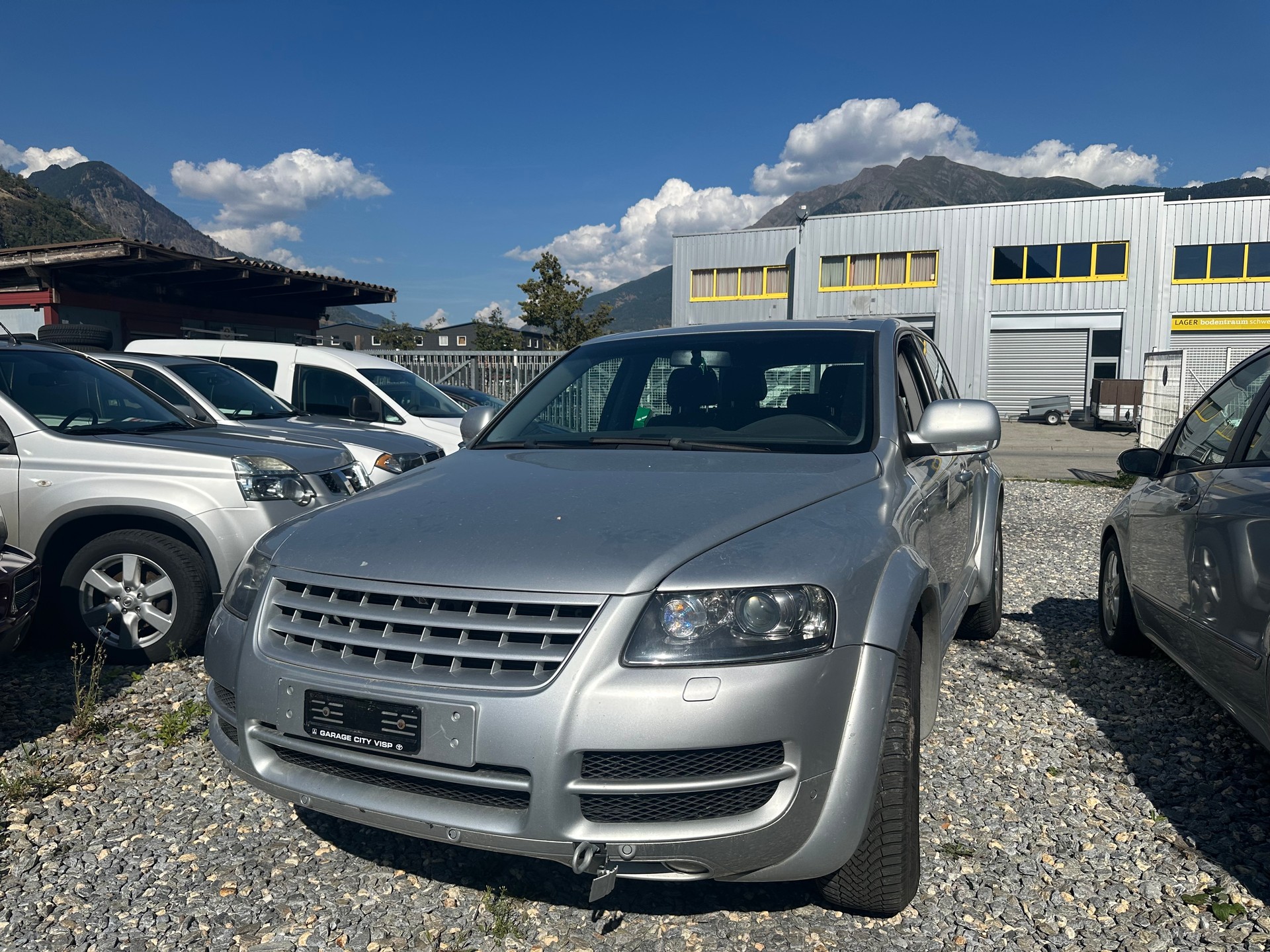 VW Touareg 3.6 V6 FSI Automatic-image-10
