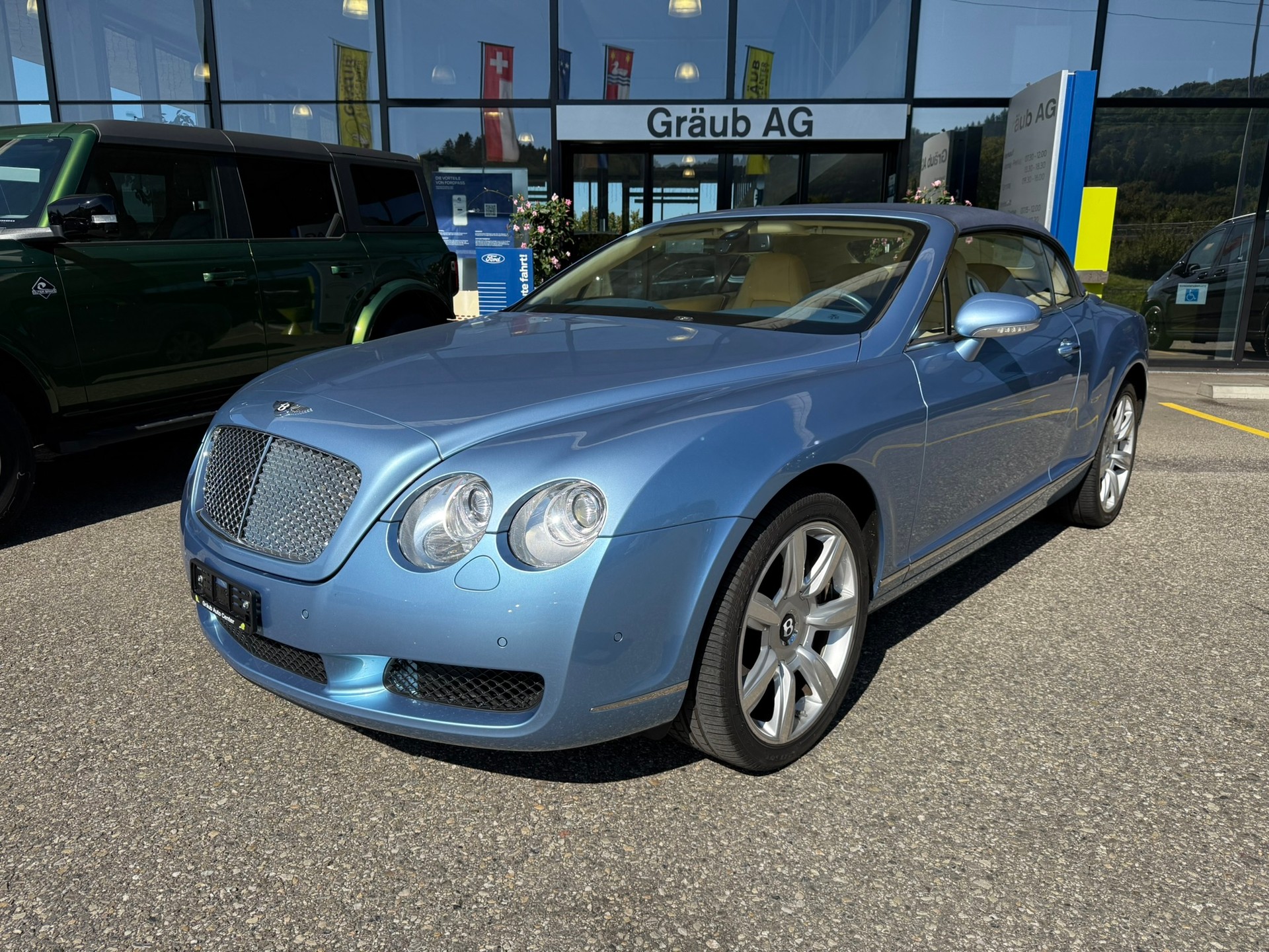 BENTLEY Continental GTC 6.0-image-6