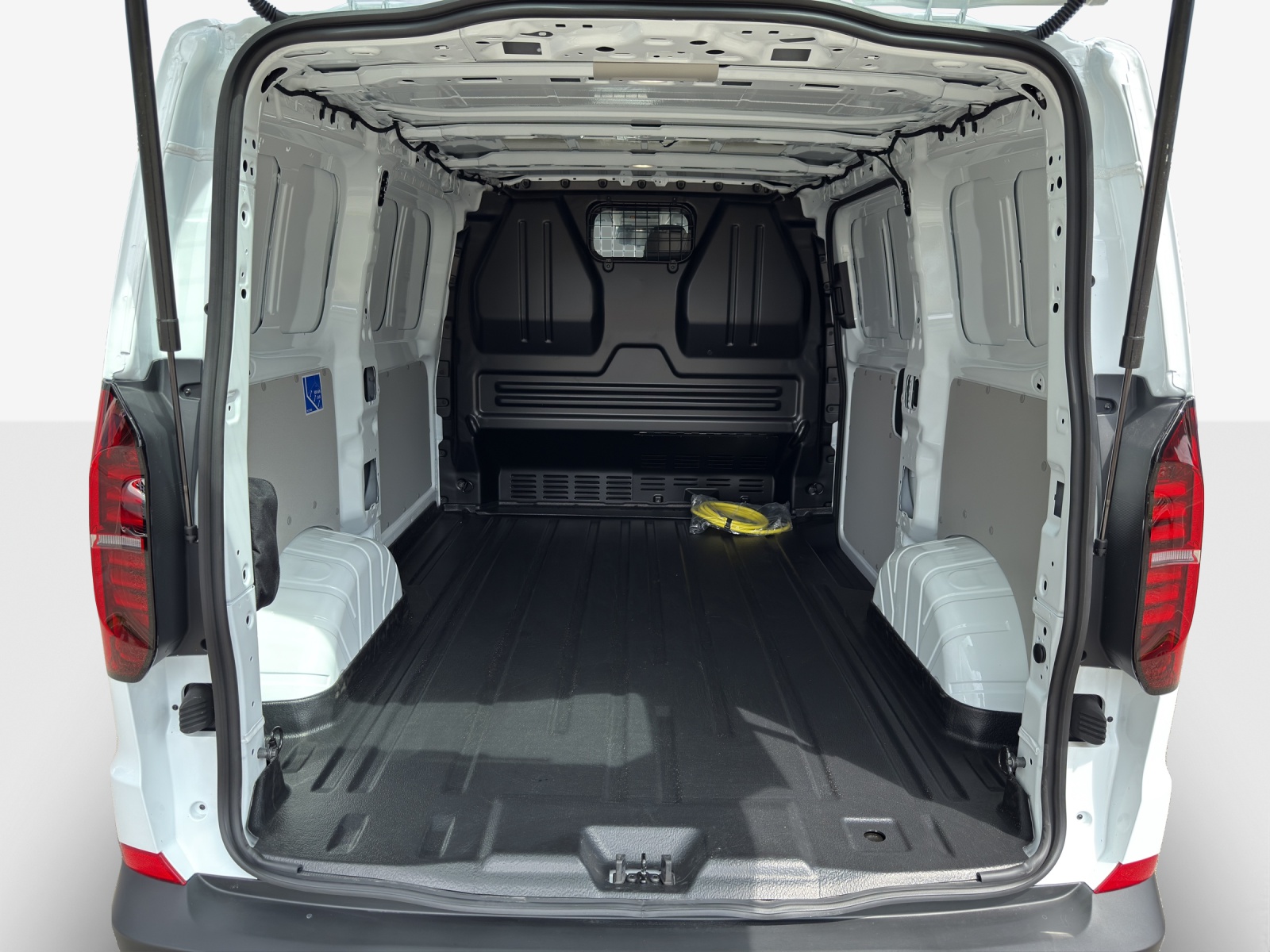 VW e-Transporter 70 kWh-image-12