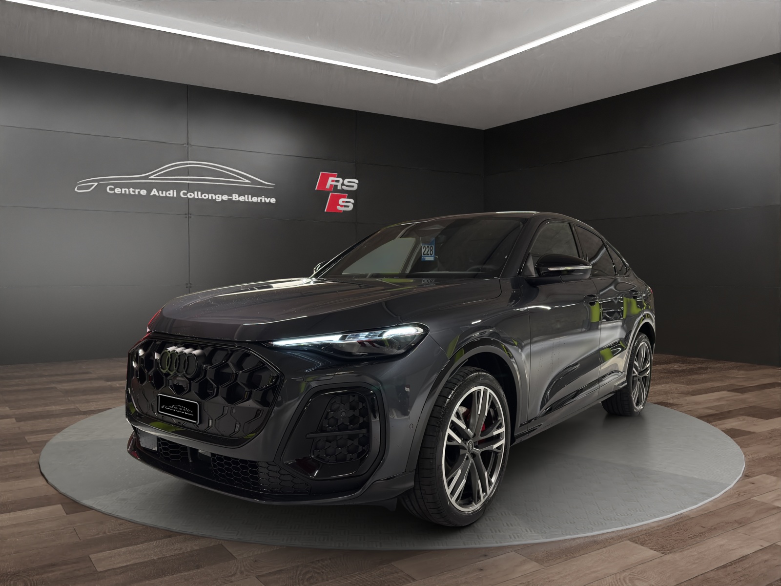 AUDI Q5 Sportback e-hybrid quattro 270 kW S-tronic-image-0