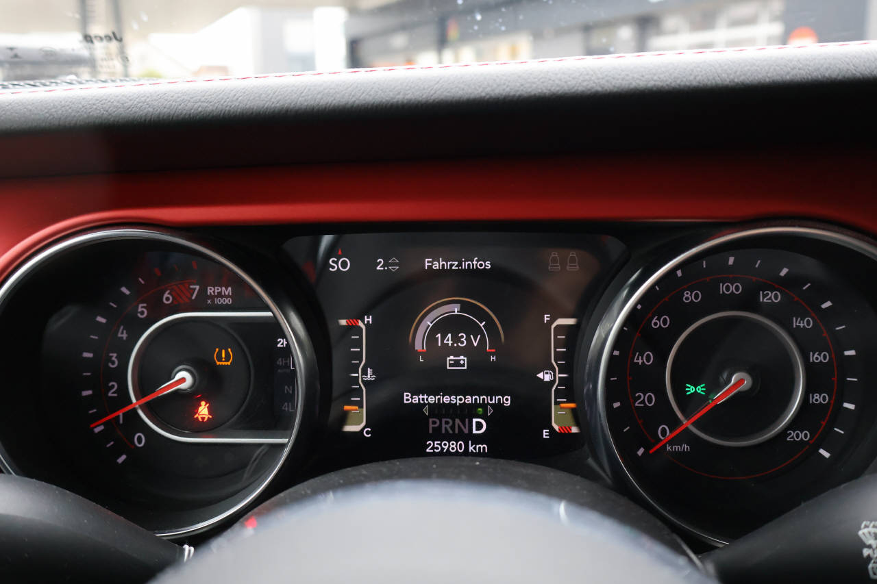 JEEP Wrangler 2.0 Turbo Rubicon-image-12