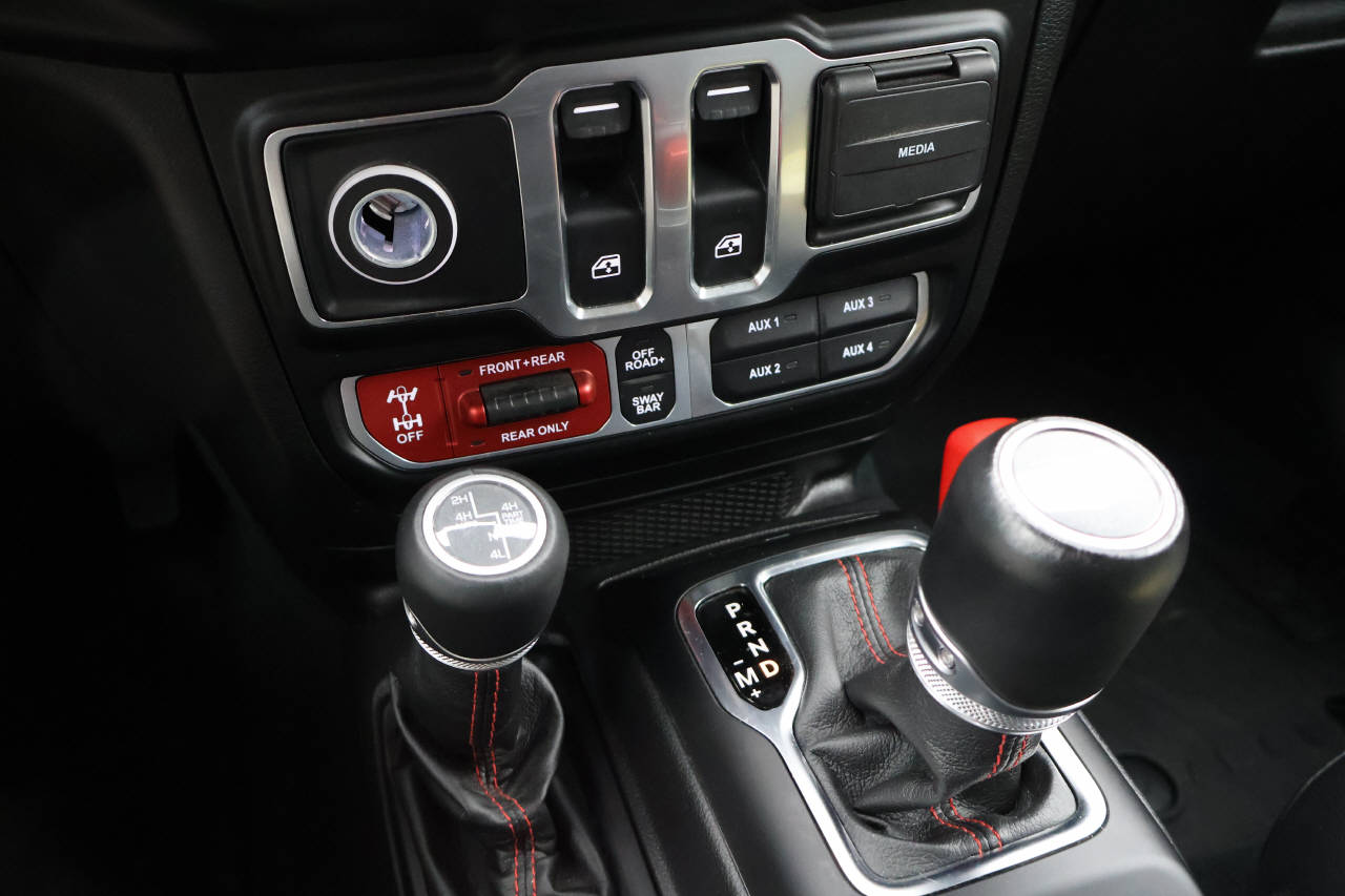 JEEP Wrangler 2.0 Turbo Rubicon-image-14