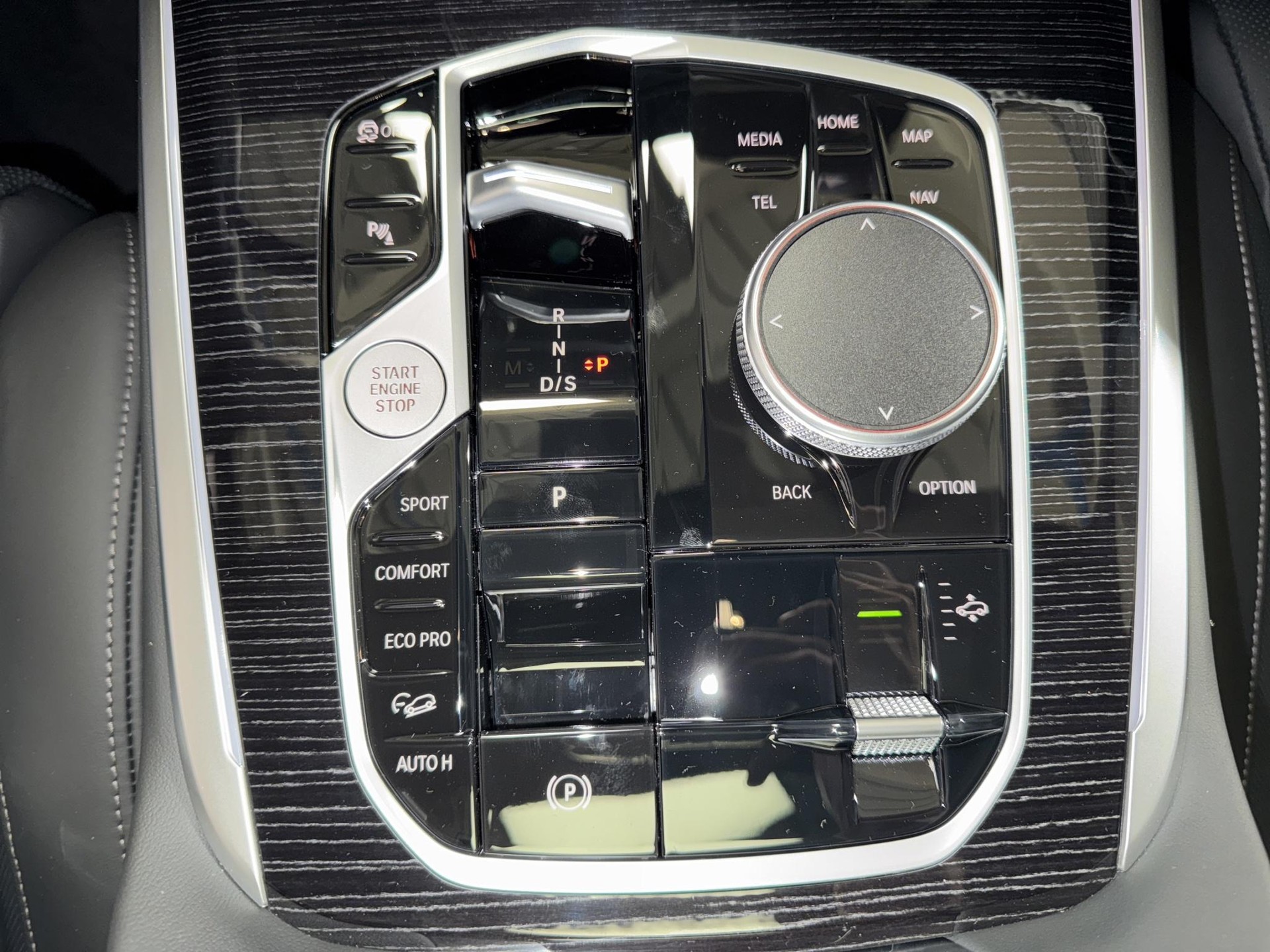 BMW X7 40d xDrive M Sport-image-9