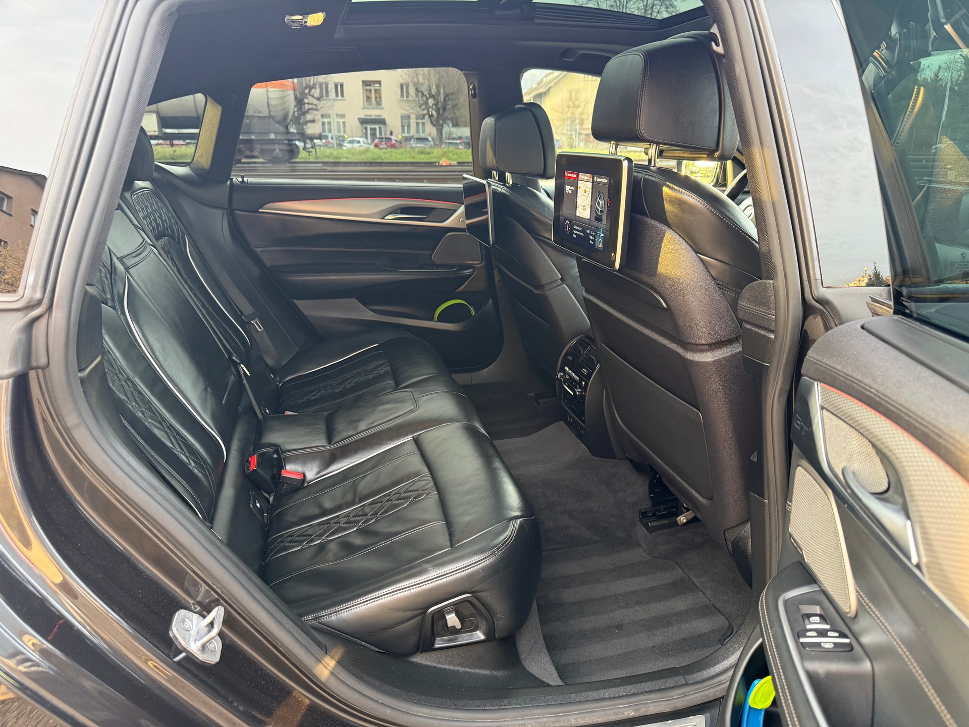 BMW 640i GT M Sport xDrive Steptronic-image-16