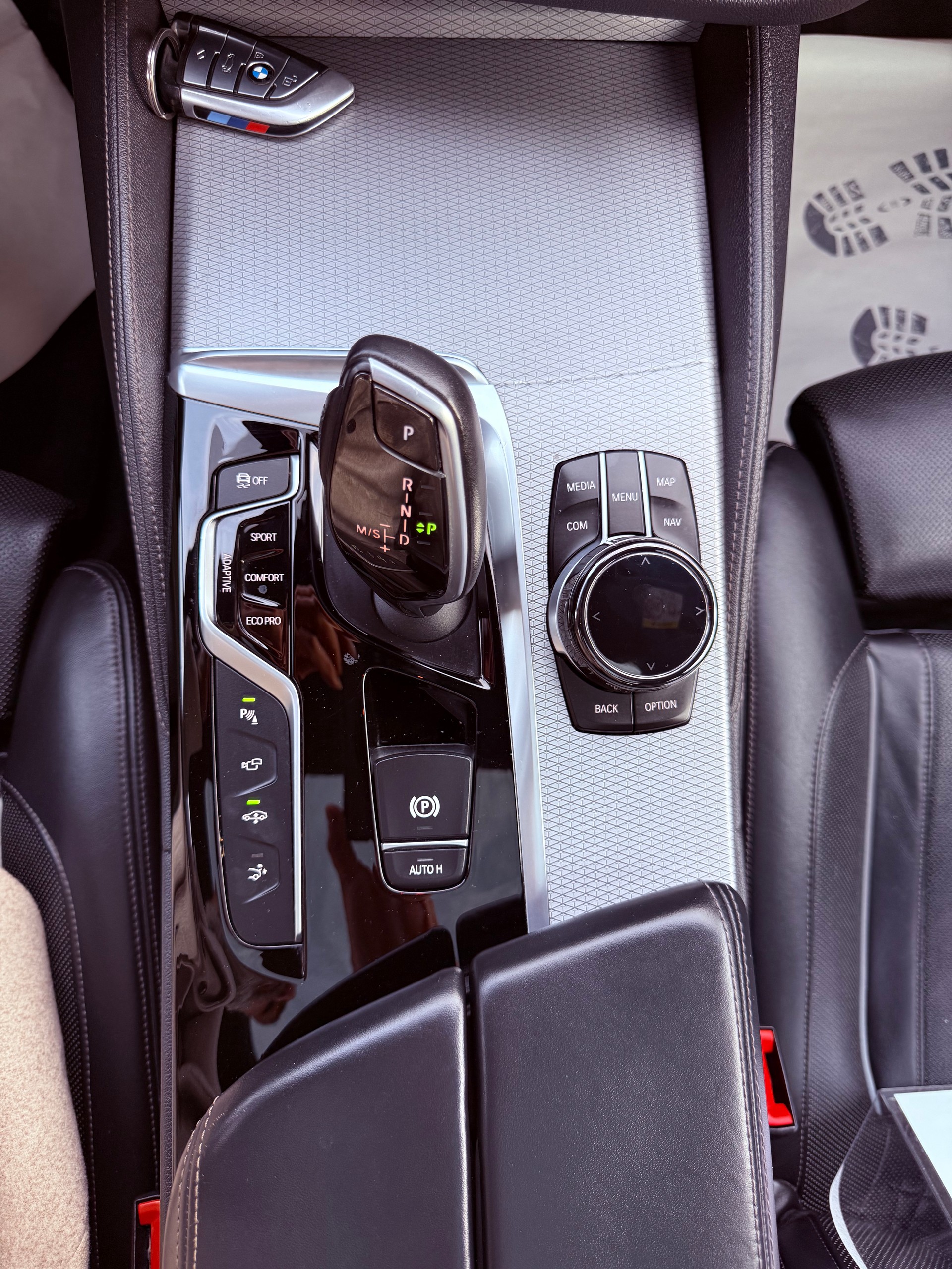 BMW 640i GT M Sport xDrive Steptronic-image-11