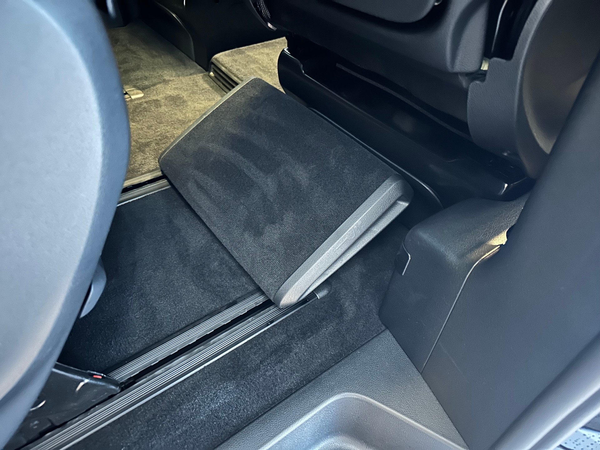 MERCEDES-BENZ V 300 d lang Avantgarde 9G-Tronic-image-13
