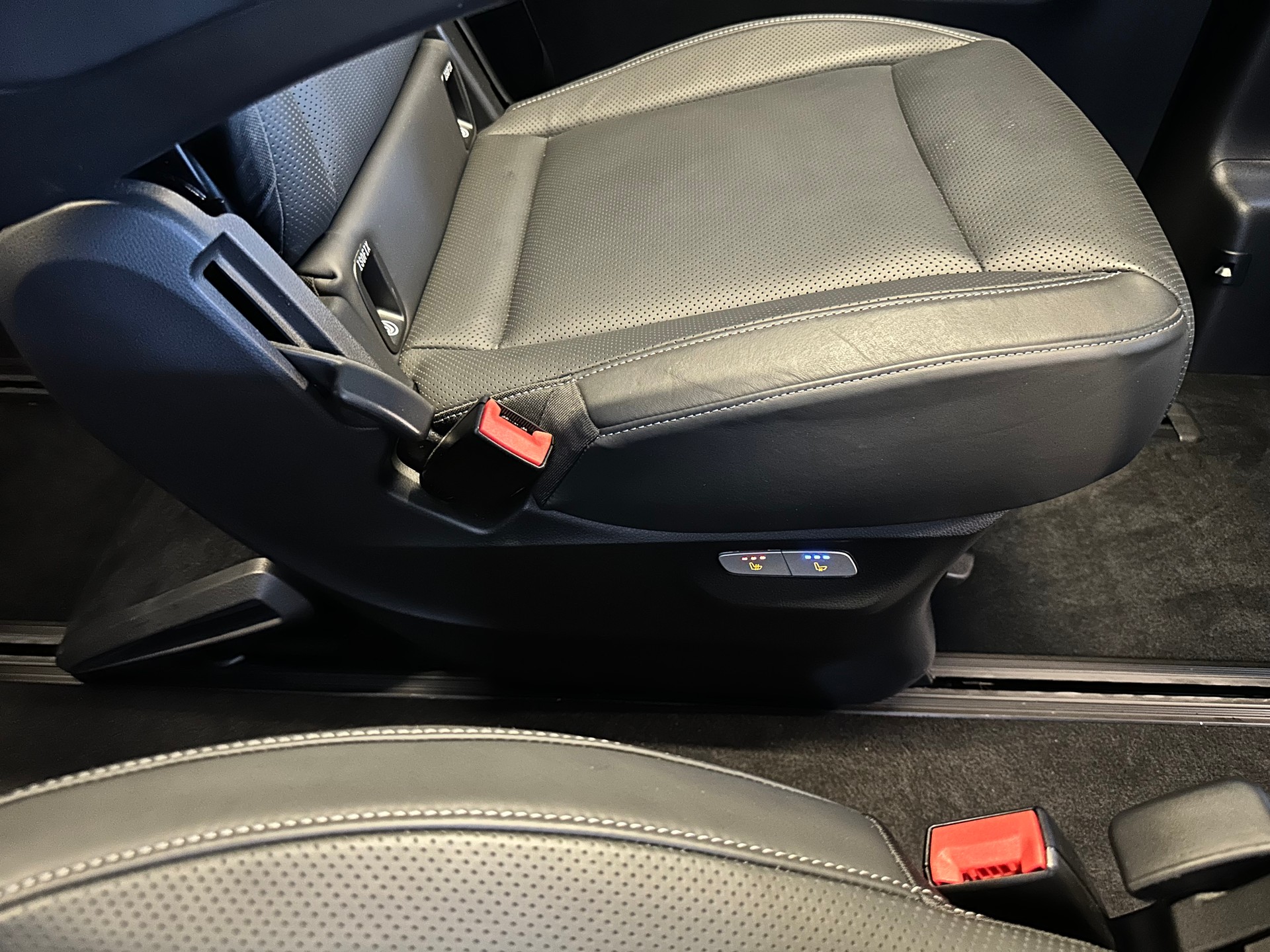 MERCEDES-BENZ V 300 d lang Avantgarde 9G-Tronic-image-8