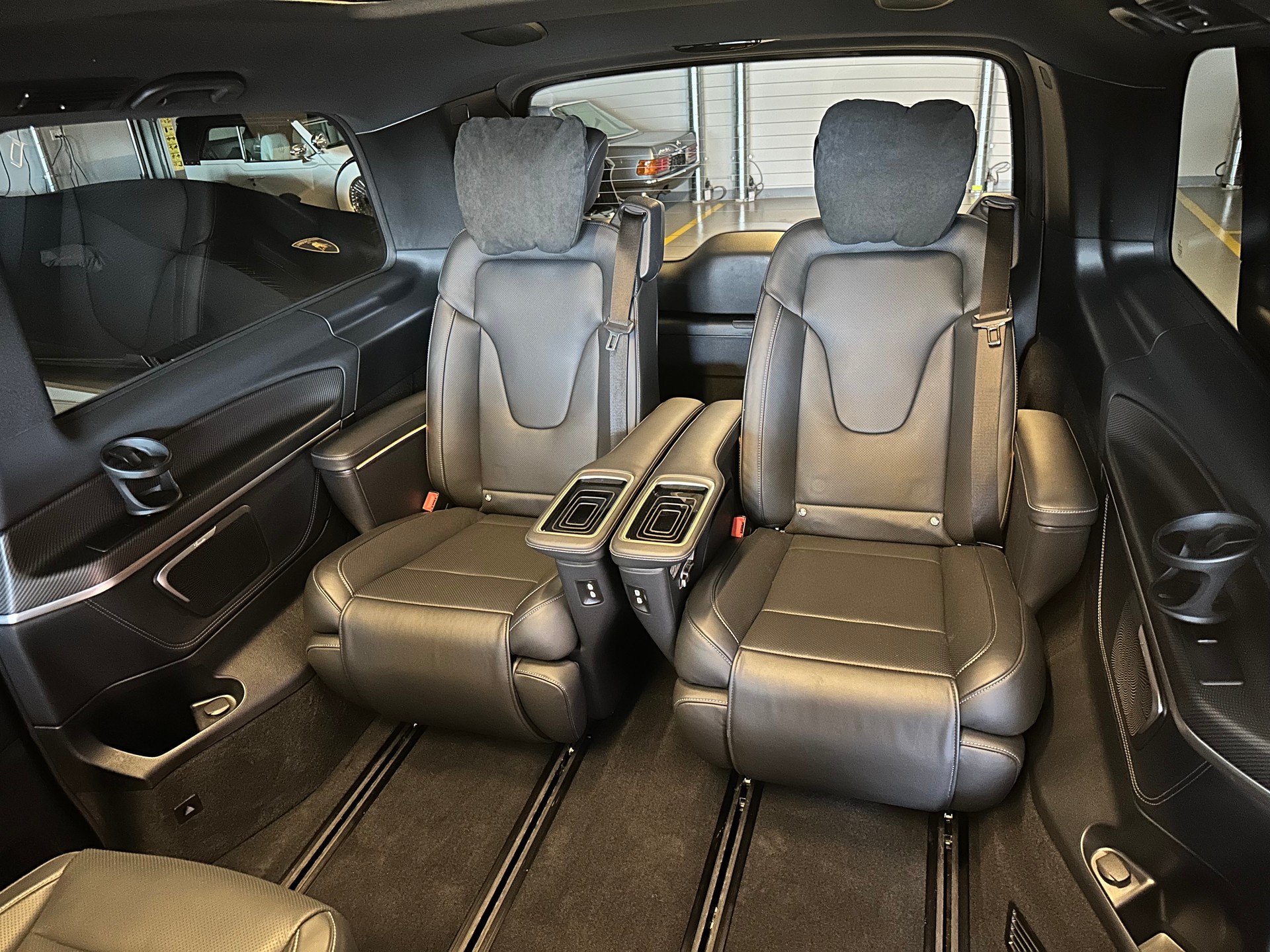 MERCEDES-BENZ V 300 d lang Avantgarde 9G-Tronic-image-5