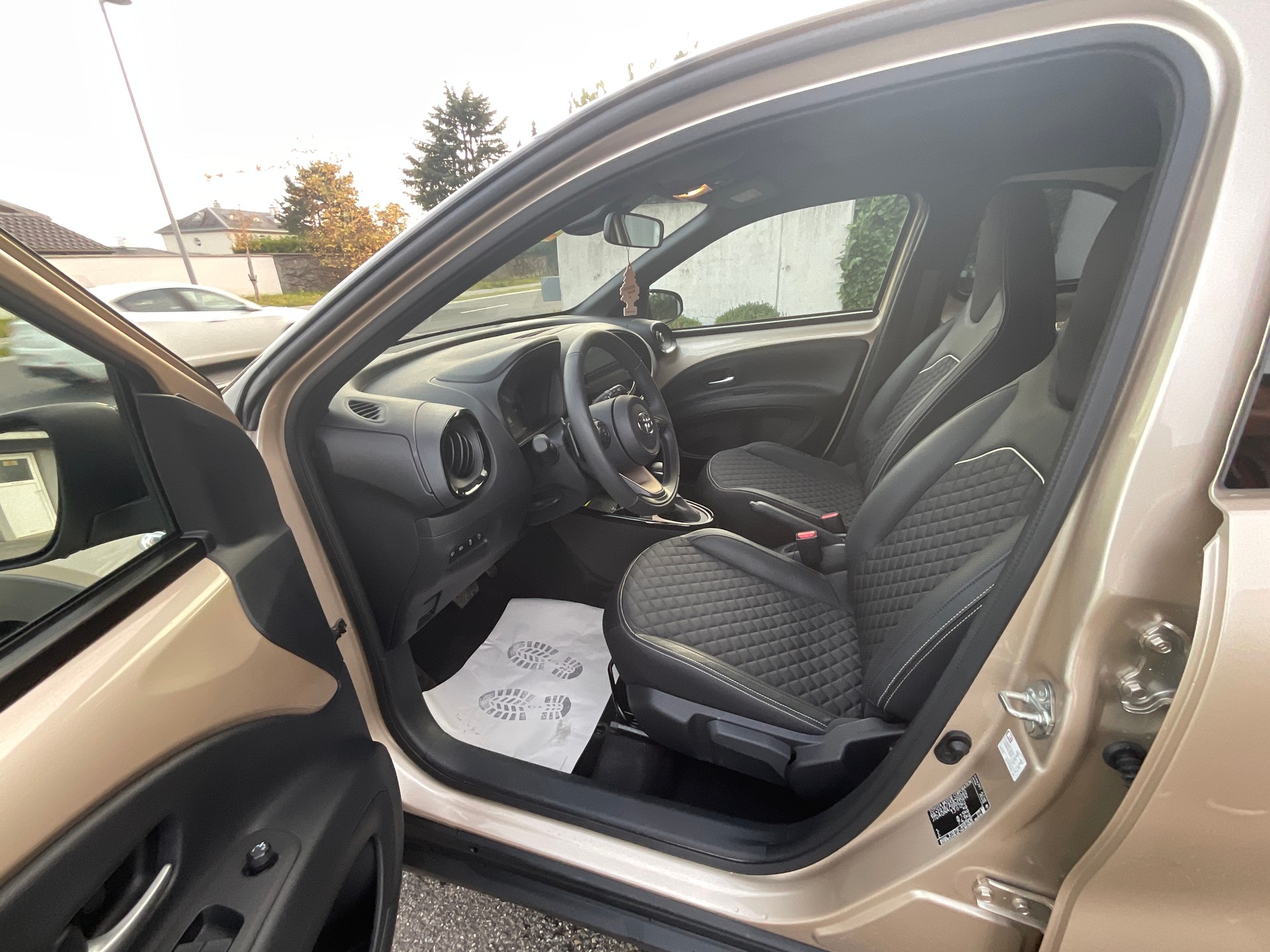 TOYOTA AYGO-image-9