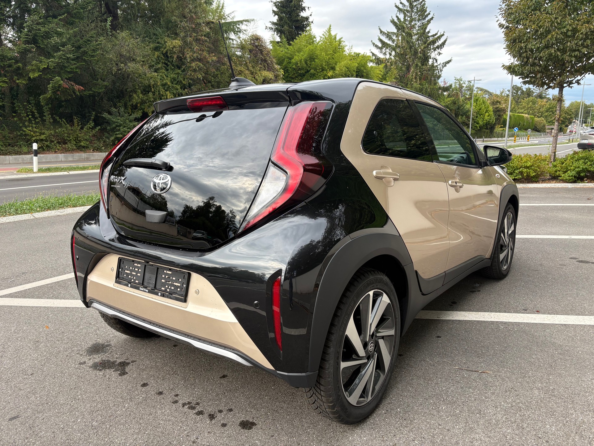 TOYOTA AYGO-image-3