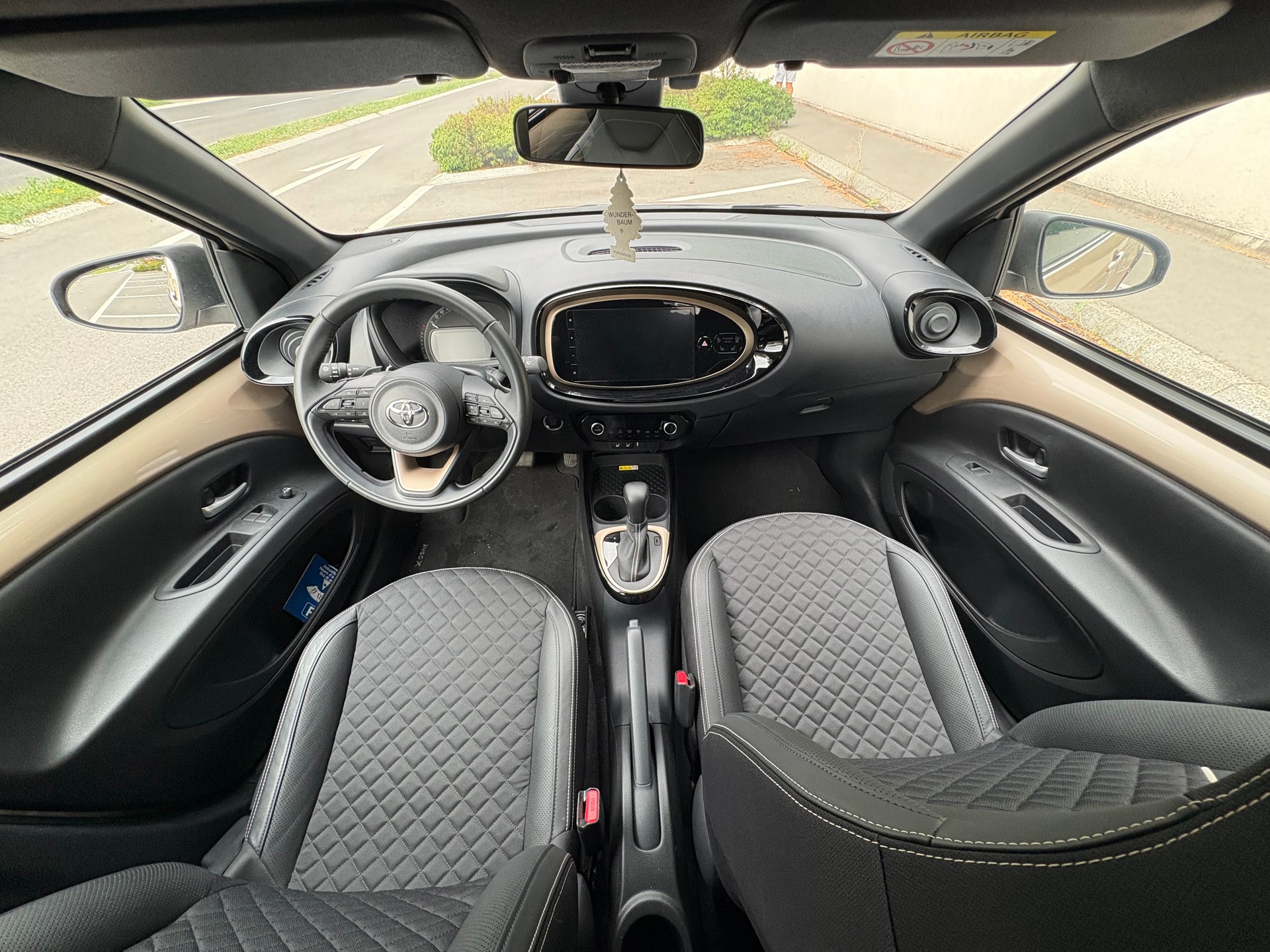 TOYOTA AYGO-image-6