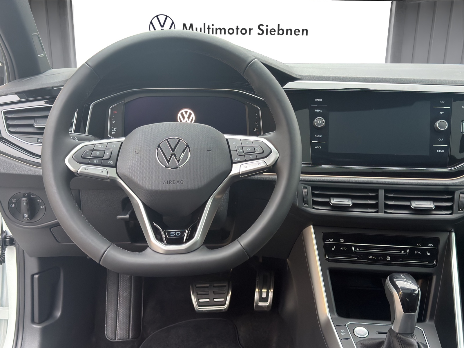 VW Polo 1.0 TSI Style Edition 50 DSG-image-11