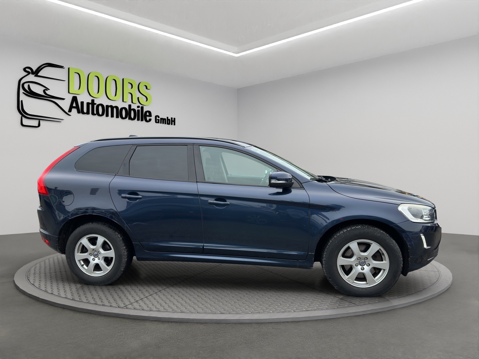 VOLVO XC60 D4 AWD Summum Geartronic-image-5