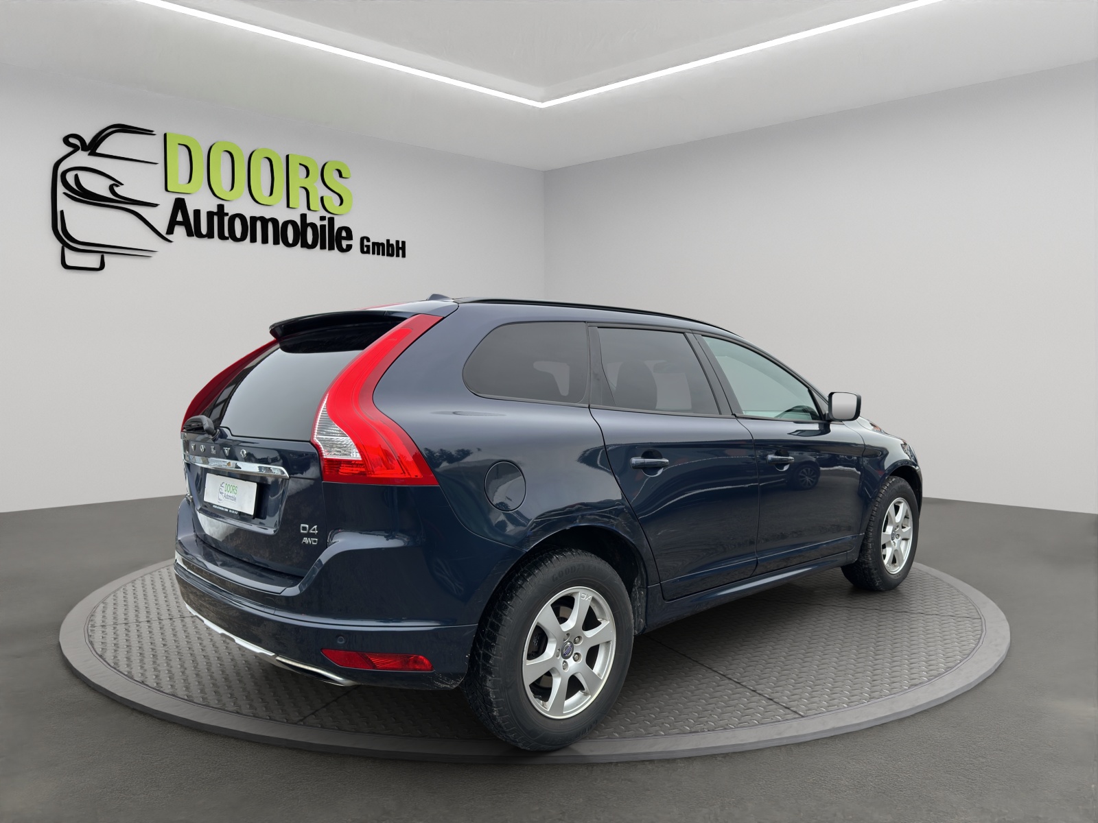 VOLVO XC60 D4 AWD Summum Geartronic-image-4
