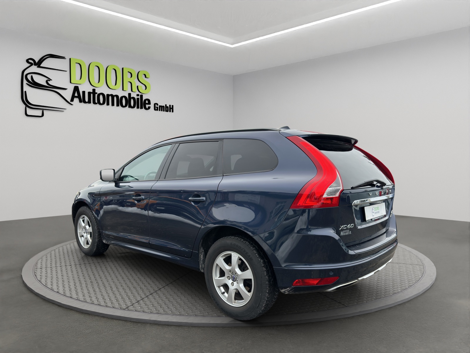 VOLVO XC60 D4 AWD Summum Geartronic-image-8