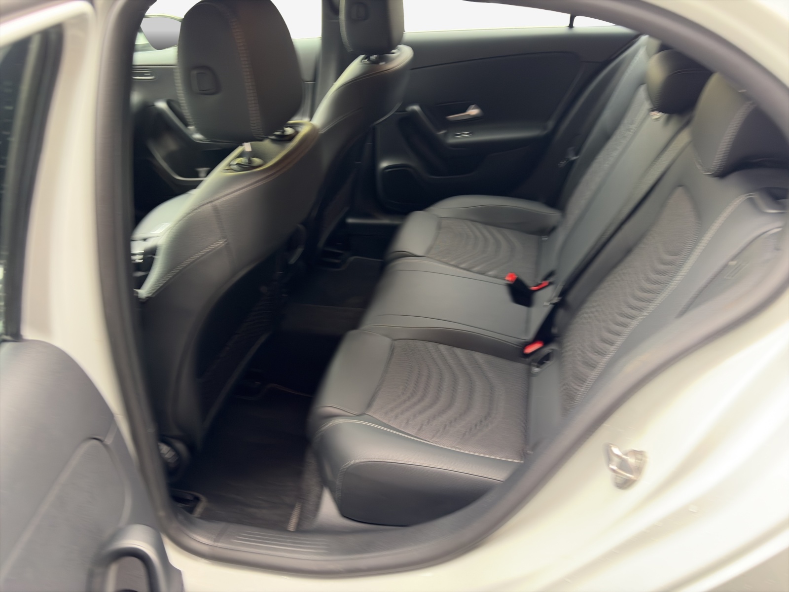 MERCEDES-BENZ A 160 SE Line-image-11