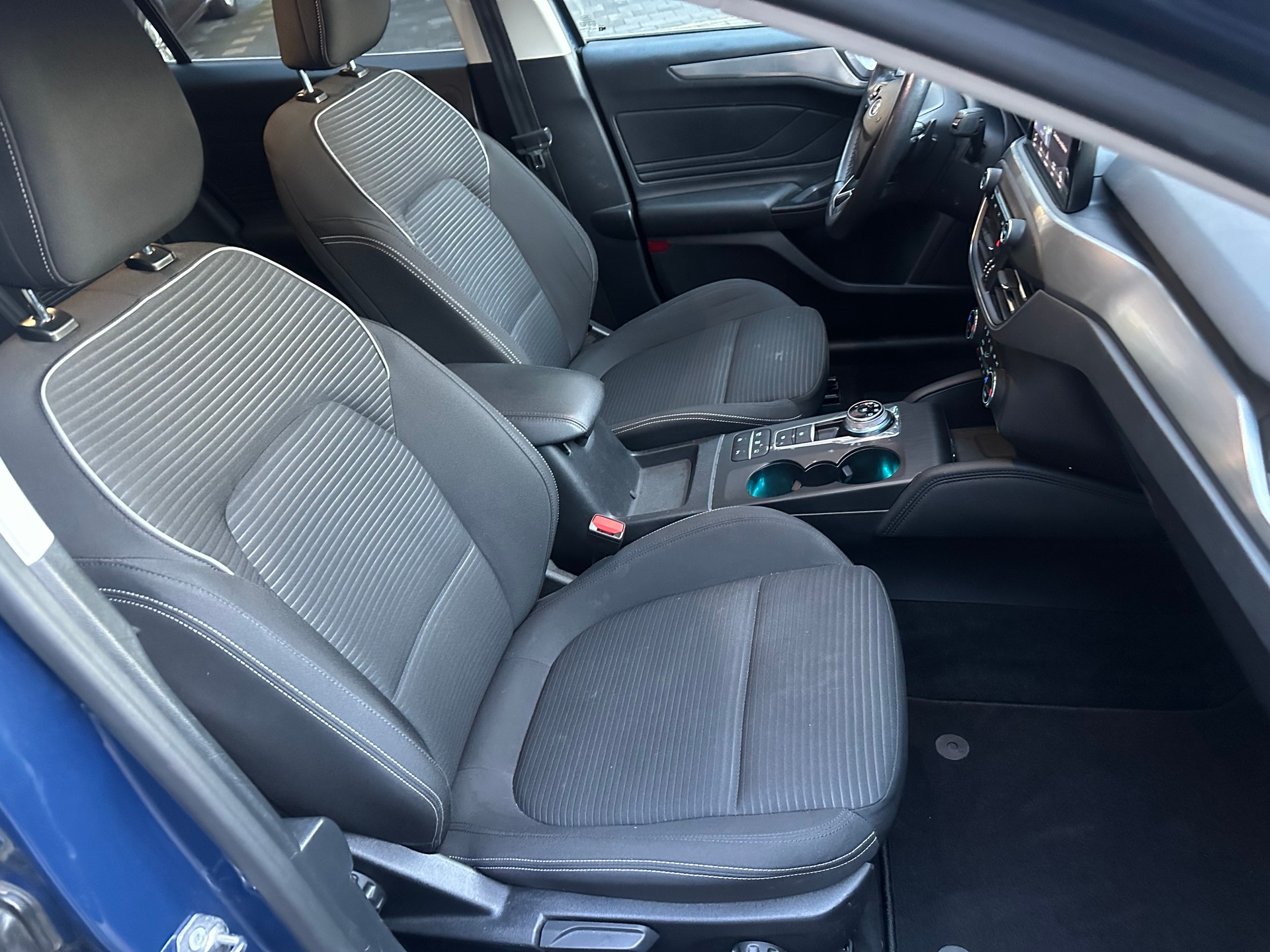 FORD Focus 1.5 TDCi Trend+ Automatic-image-14
