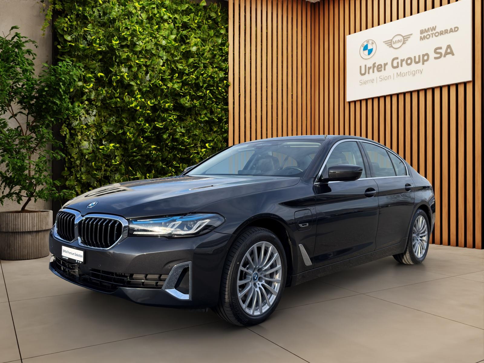 BMW 545e xDrive Luxury Line Steptronic (CH)-image-0