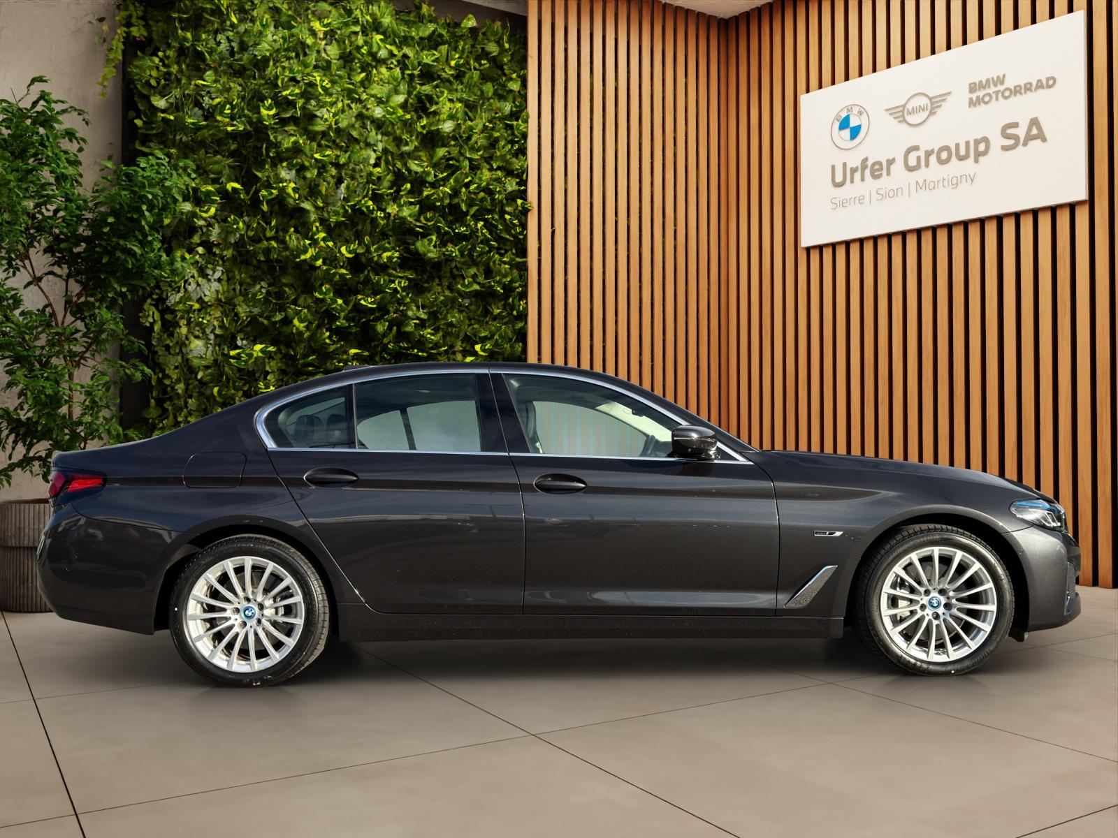 BMW 545e xDrive Luxury Line Steptronic (CH)⛽ + 🔌-image-7