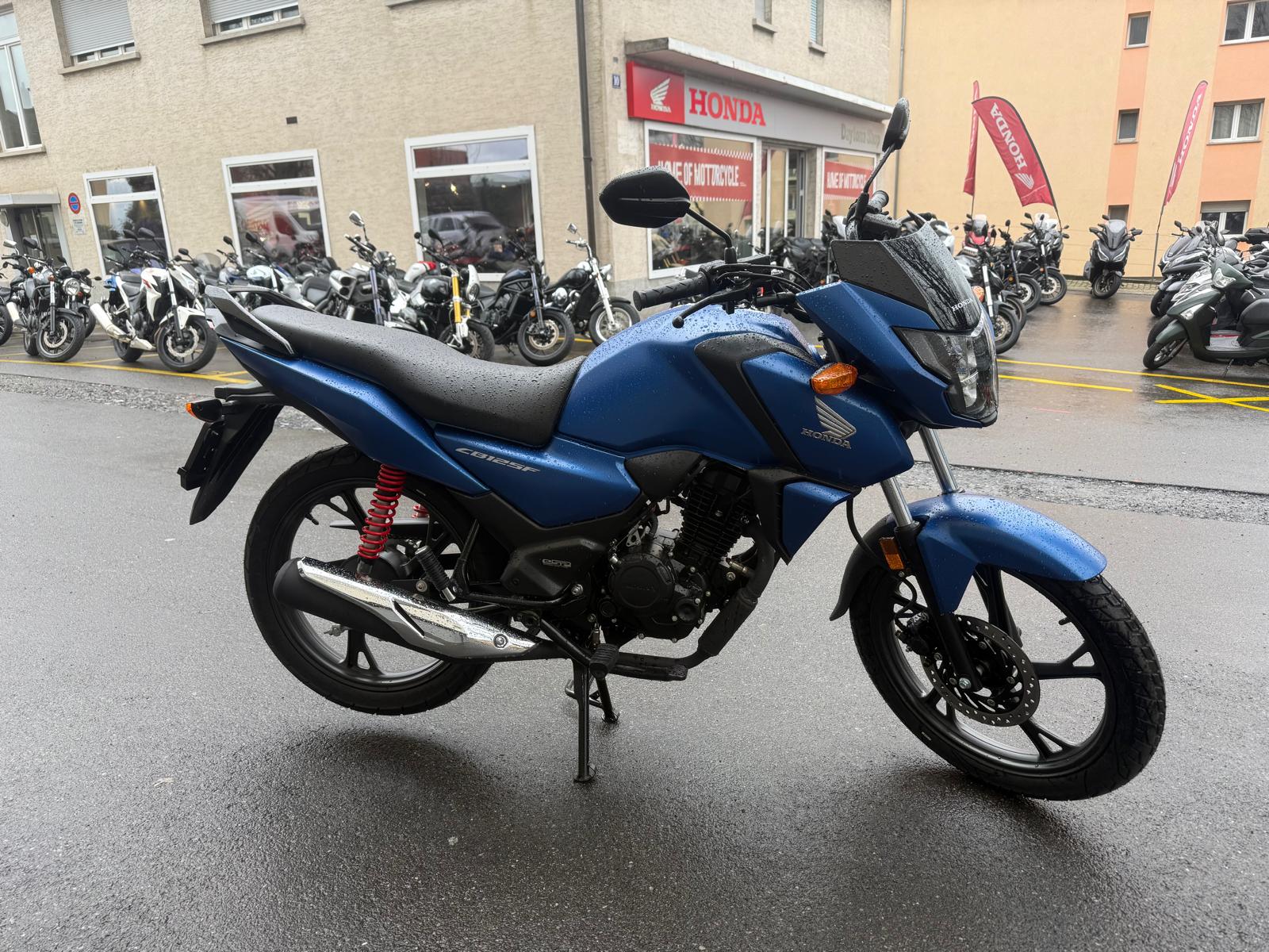 HONDA CBF 125 M-showroom-element-3