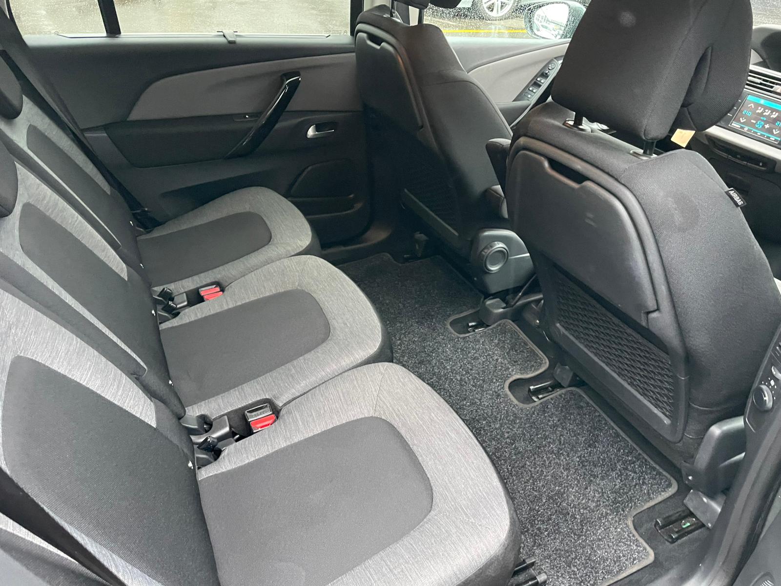 CITROEN Grand C4 Picasso 1.6 BlueHDi Feel Edition EAT6-image-12