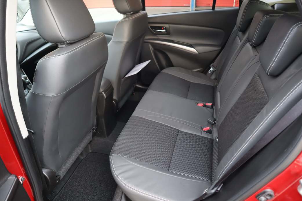 SUZUKI S-Cross 1.5 Piz Sulai Top Hybrid 4x4-image-6