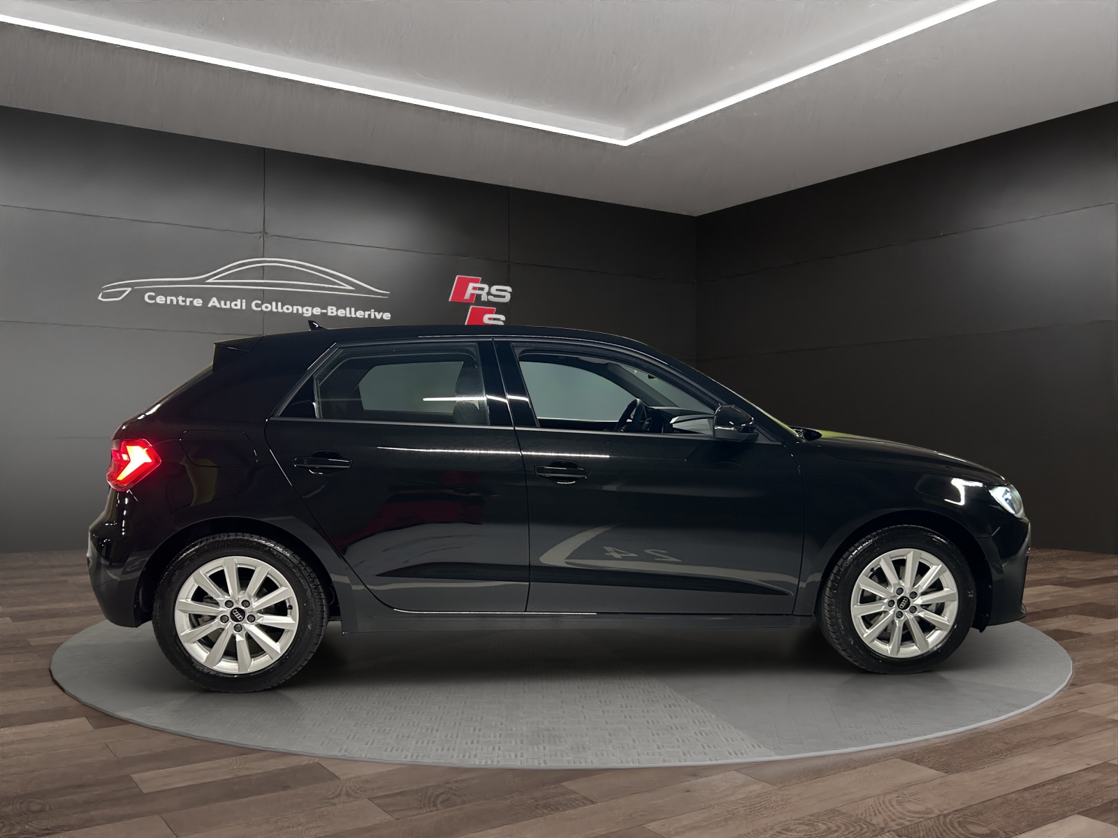 AUDI A1 Sportback 30 TFSI Attraction S-tronic-image-6