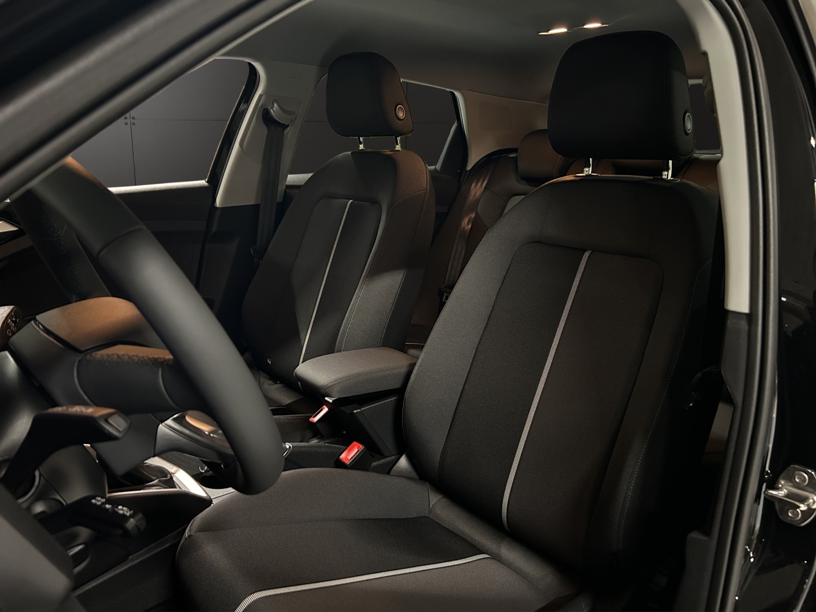 AUDI A1 Sportback 30 TFSI Attraction S-tronic-image-8