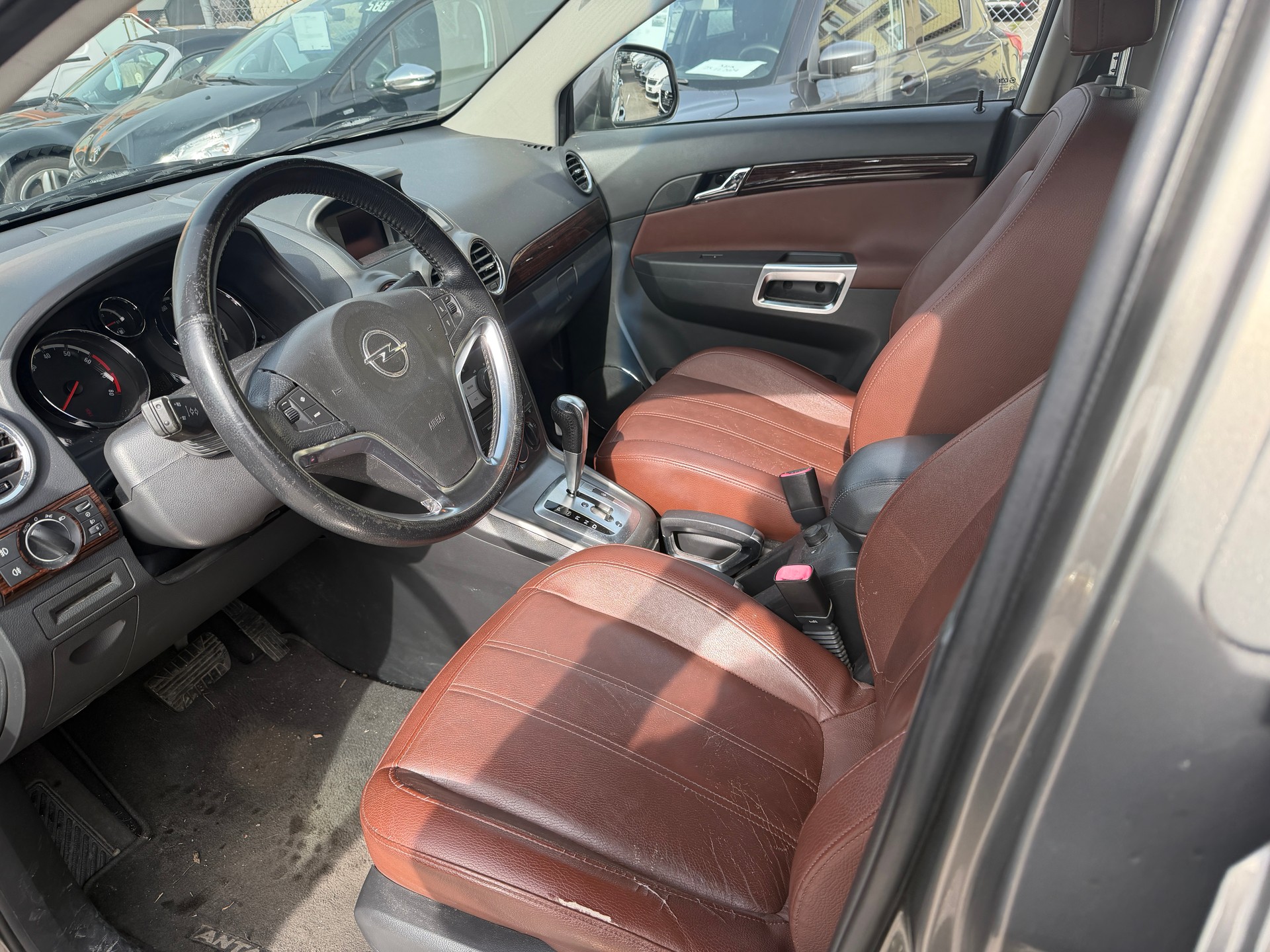 OPEL Antara 3.2 V6 Cosmo 4WD Automatic-image-7