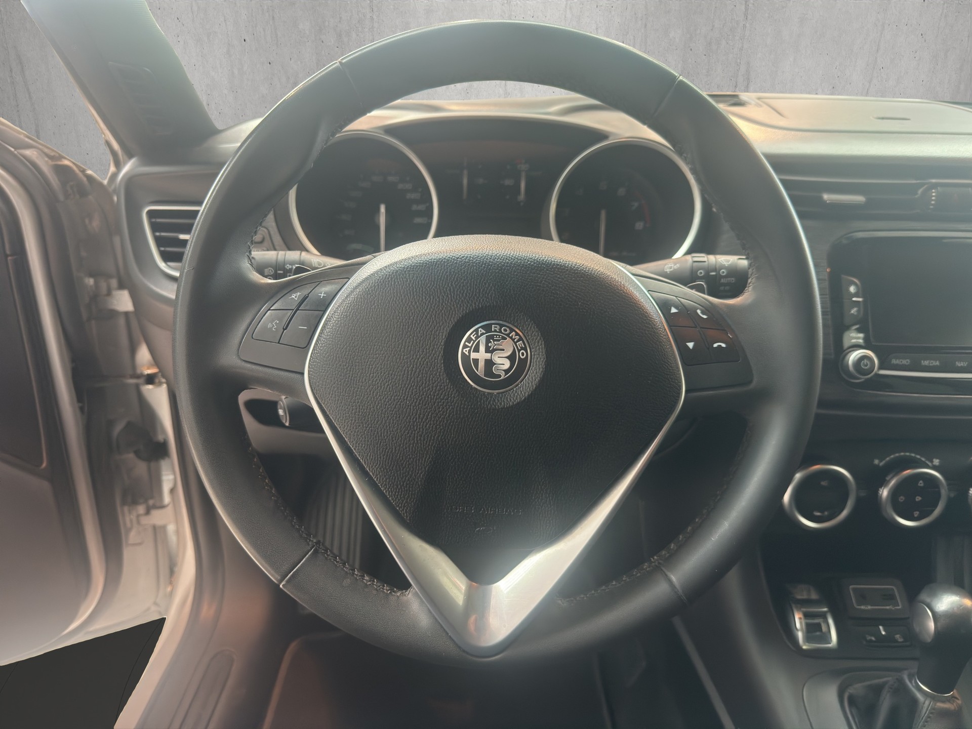ALFA ROMEO GIULIETTA 1.4 TB MA 170 Super-image-8