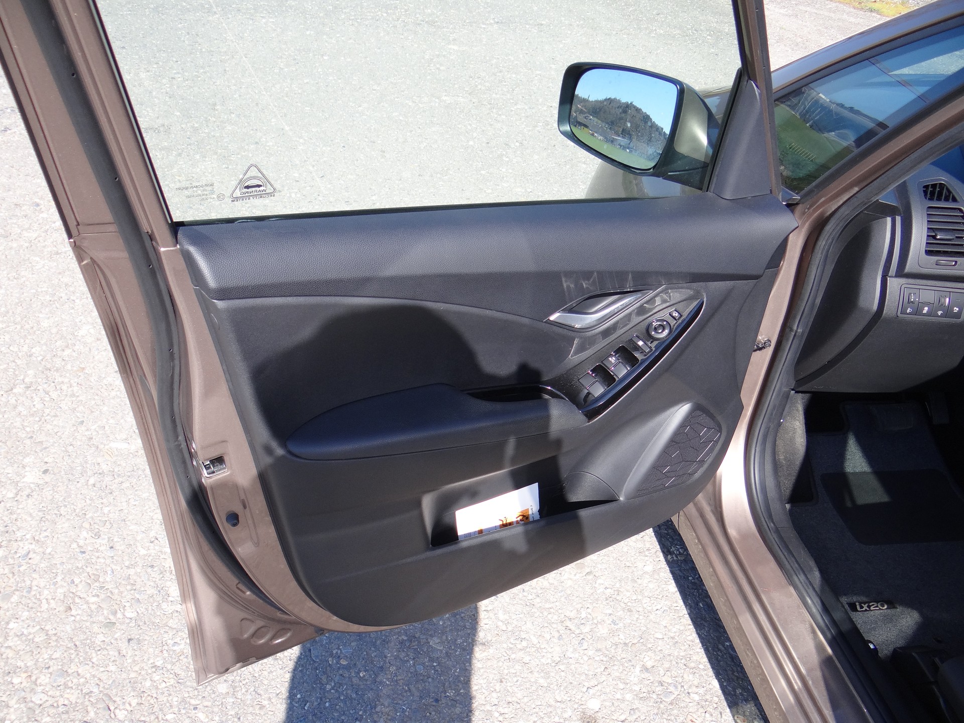 HYUNDAI iX20 1.6 Premium Automatic-image-9