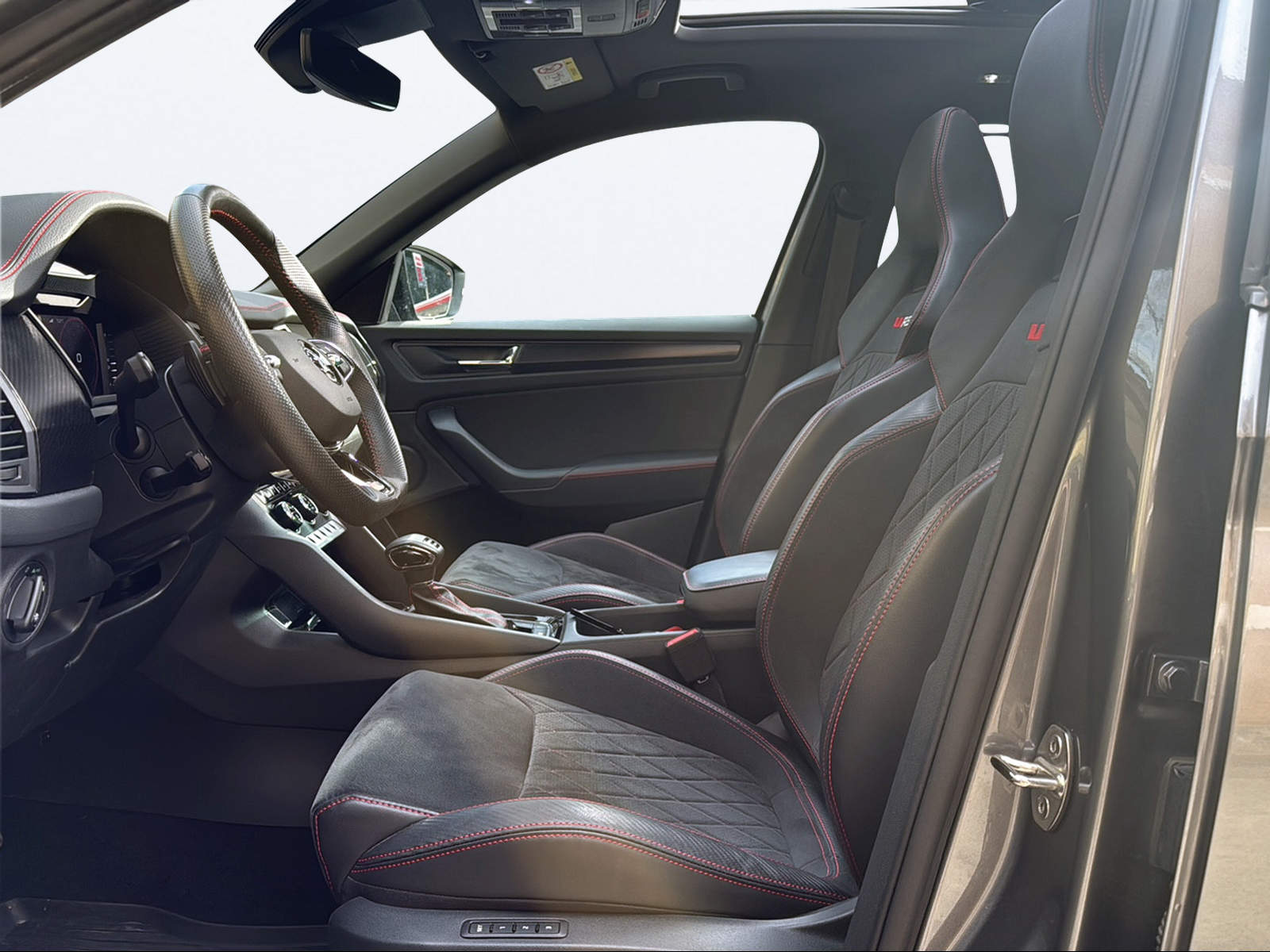 SKODA Kodiaq 2.0 TSI 4x4 RS-image-9