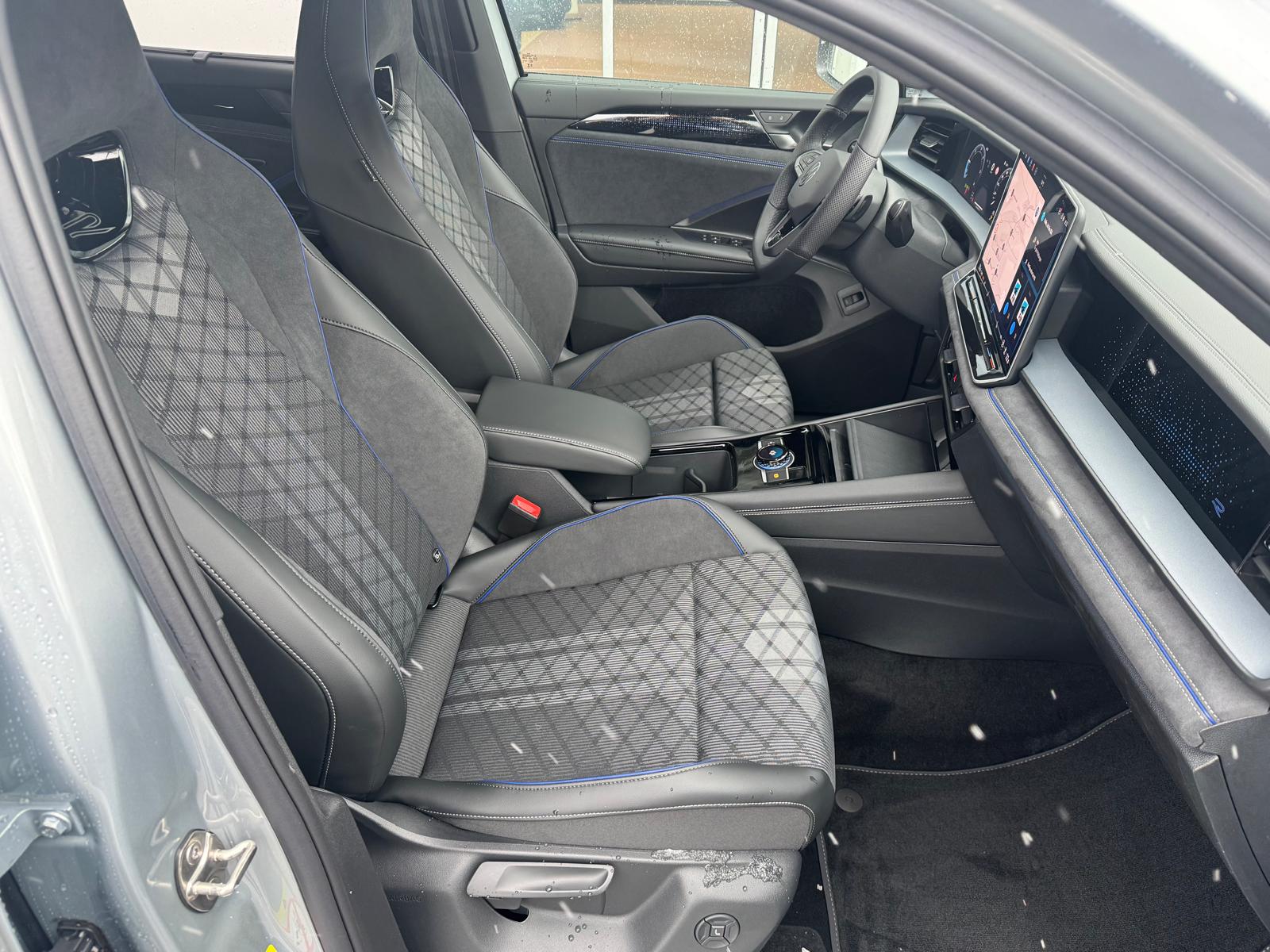 VW Tayron 2.0 TDI SCR R-Line 4Motion DSG-image-2
