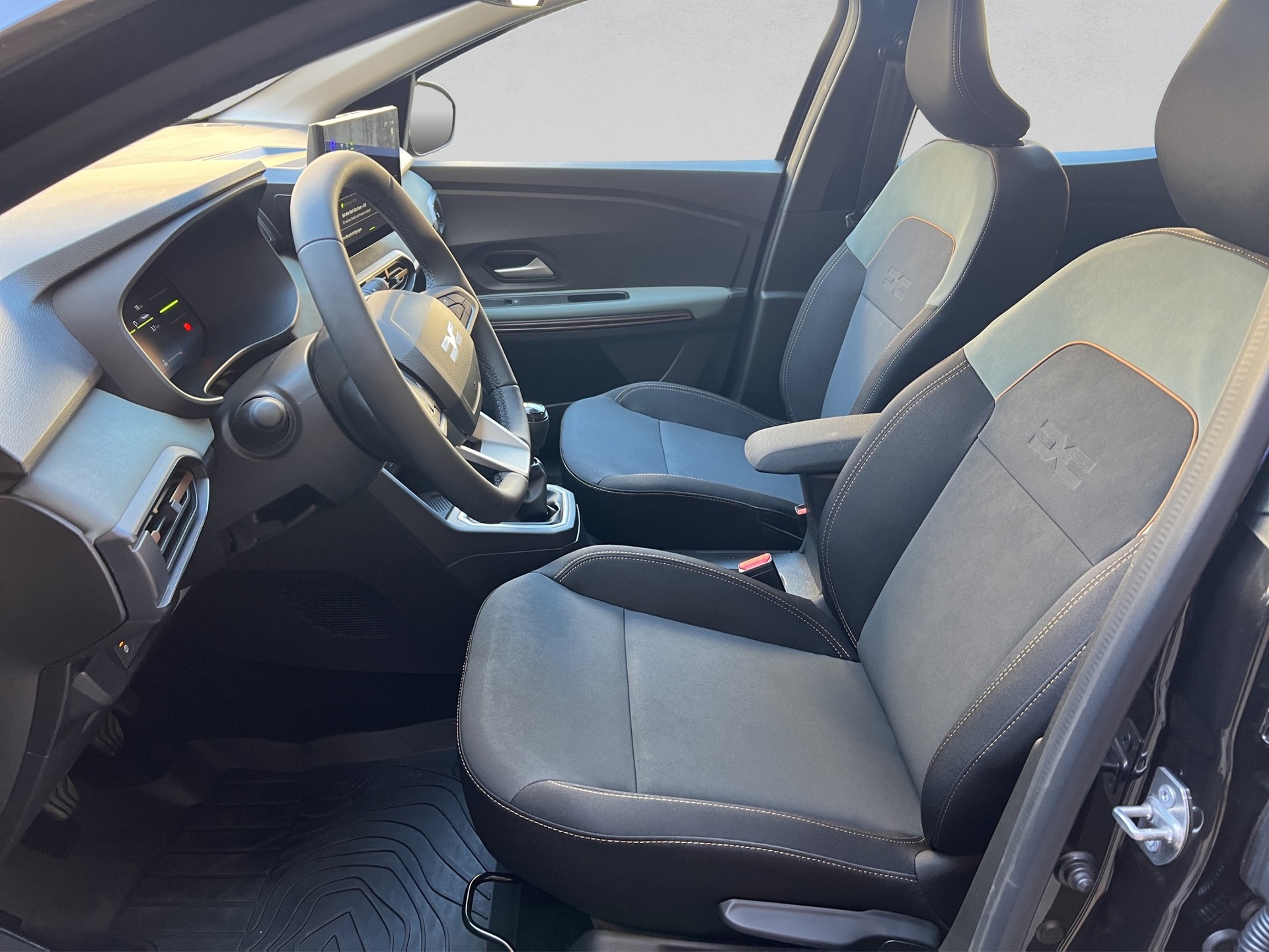 DACIA Sandero Stepway TCe 110 Extreme-image-4