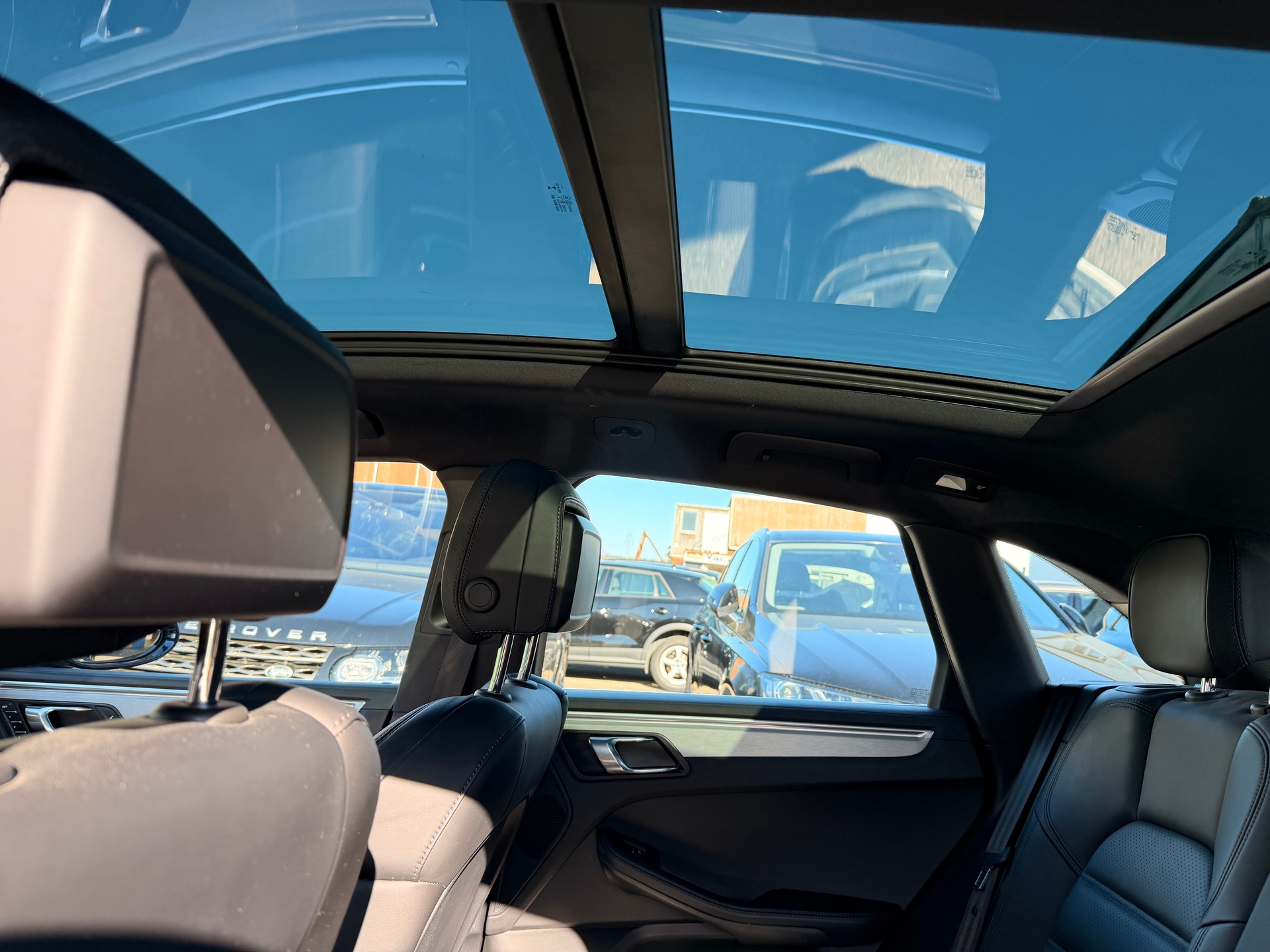 PORSCHE Macan S PDK-image-9